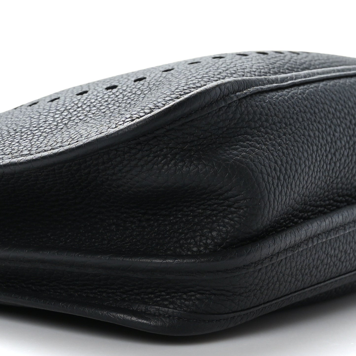 Taurillon Clemence Evelyne III PM Black