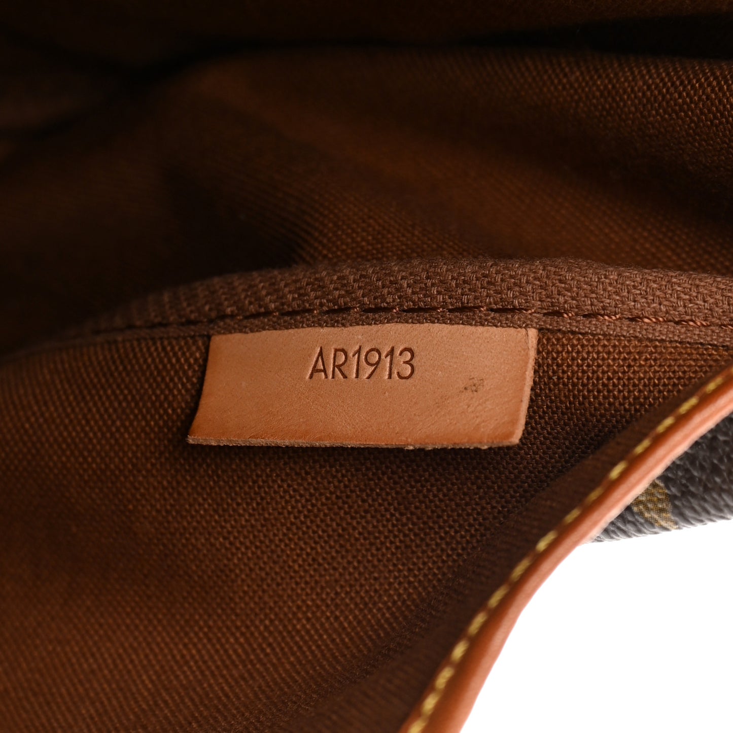 Monogram Saumur 35