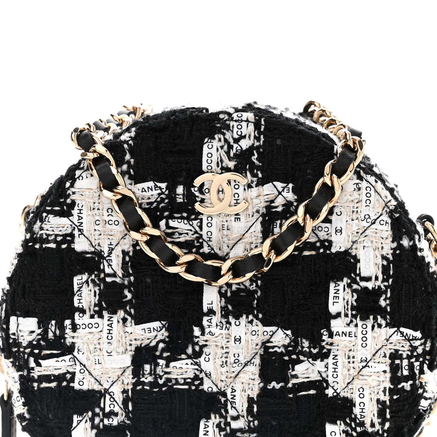 Tweed Quilted Round Clutch With Chain Black Ecru White