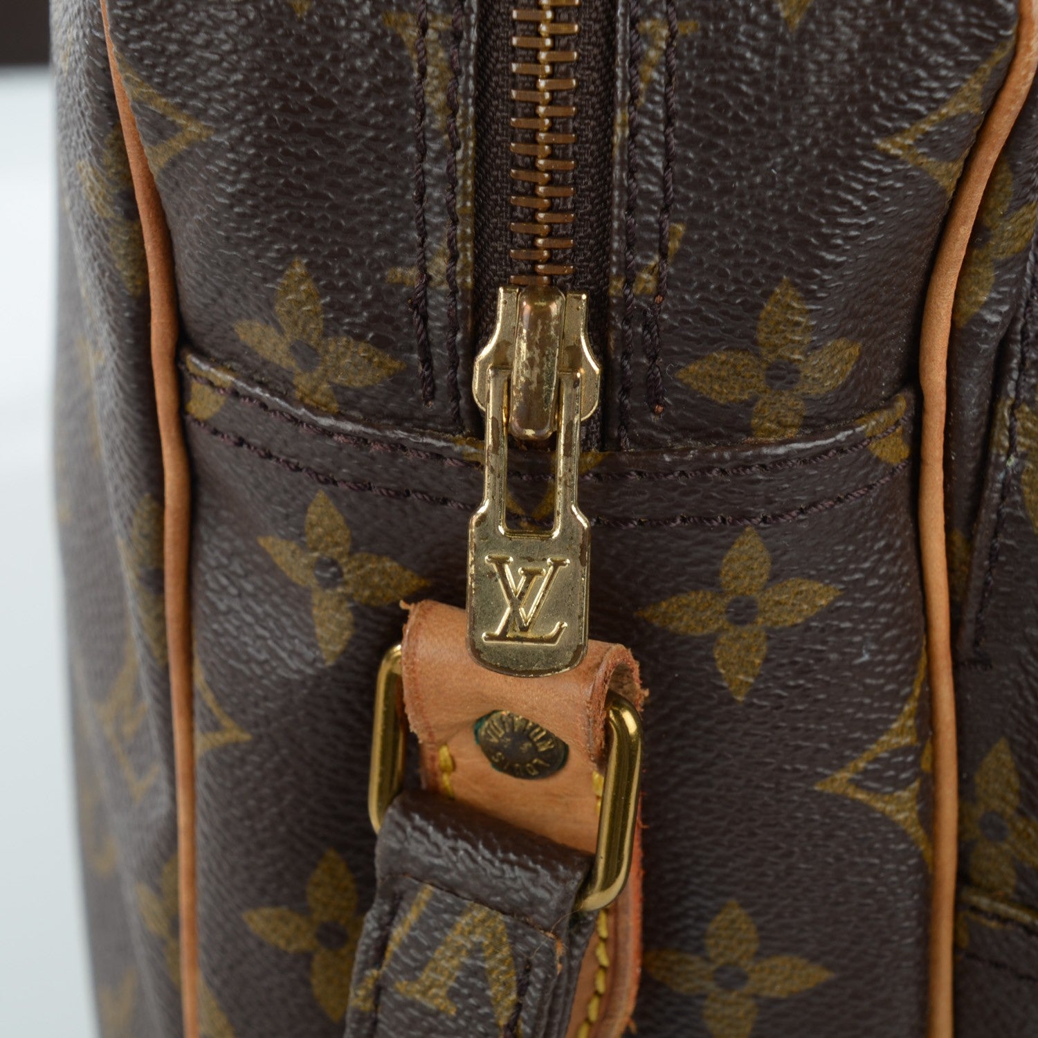 Louis Vuitton Monogram Nil 28 2 of 12