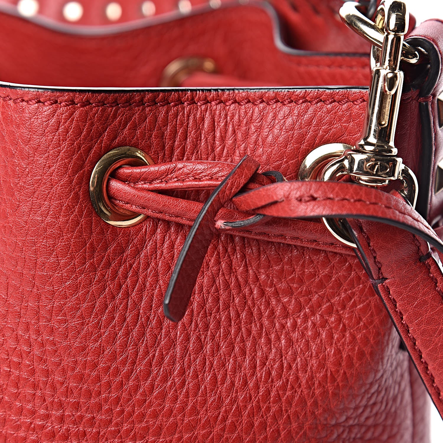 Valentino Garavani Pebbled Calfskin Small Rockstud Bucket Bag Red 14 of 14