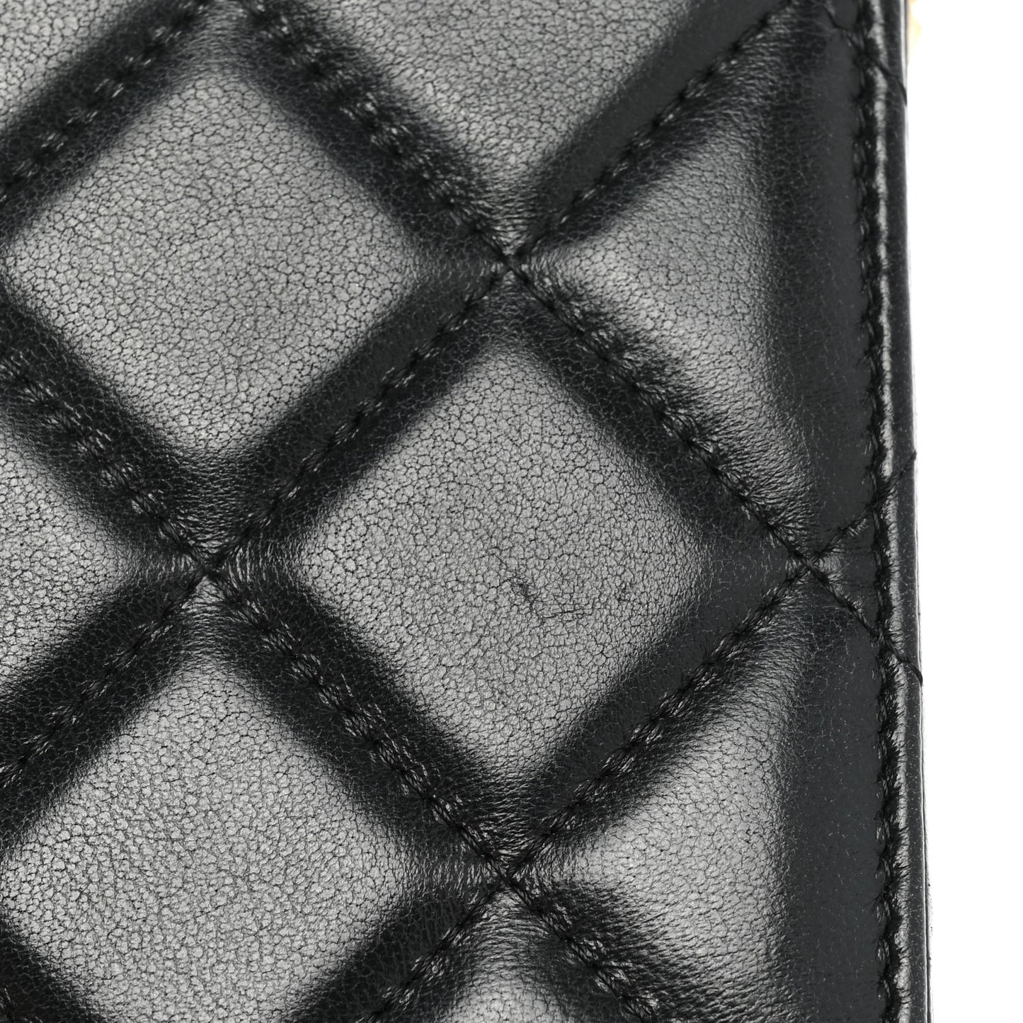 Lambskin Enamel Quilted Chain Phone Holder Black