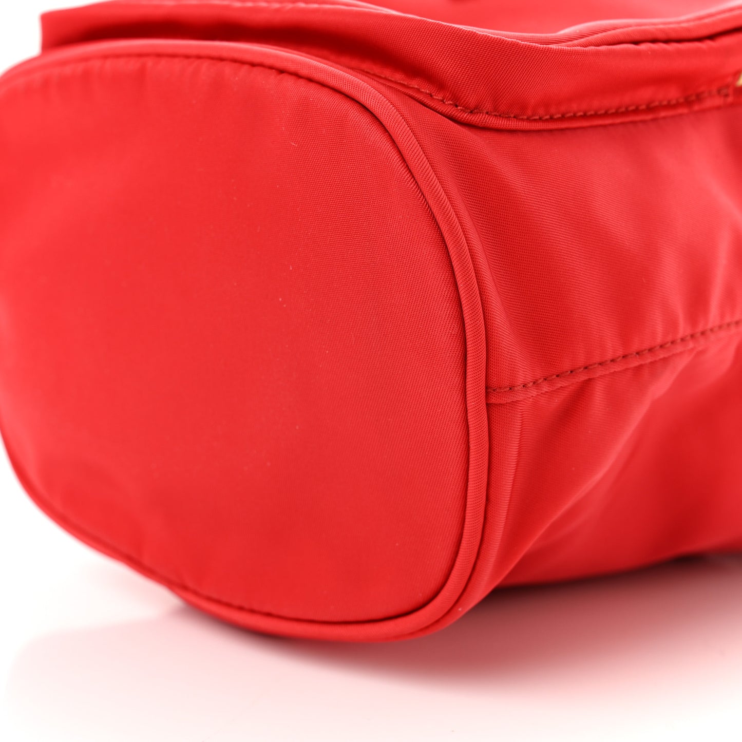 Saffiano Tessuto Nylon Mini Bucket Crossbody Bag Fuoco