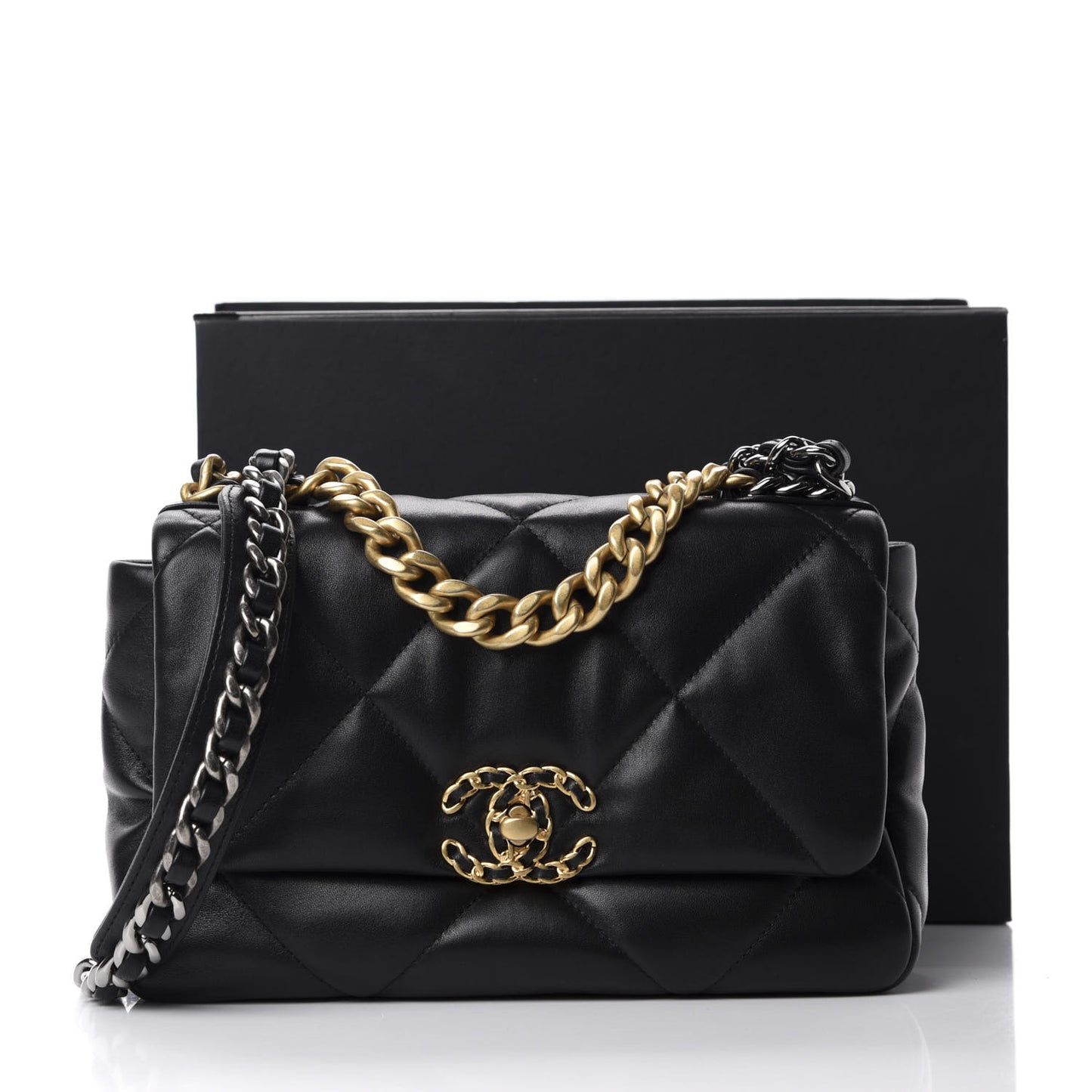 Lambskin Quilted Medium 19 Flap Black
