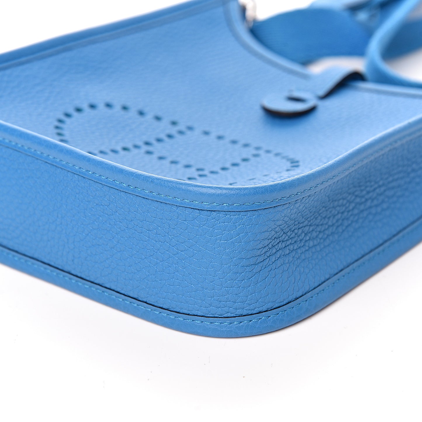 Taurillon Clemence Evelyne TPM Bleu Zanzibar