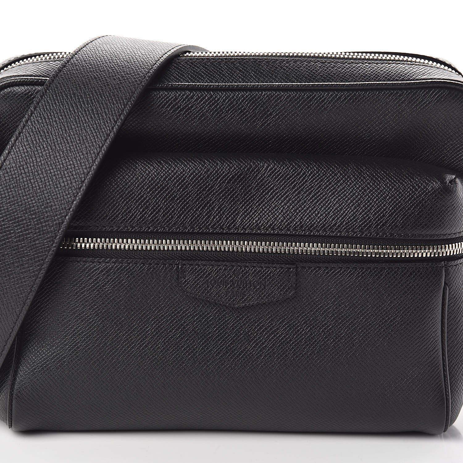 Louis Vuitton Taiga Outdoor Messenger PM Black 7 of 9