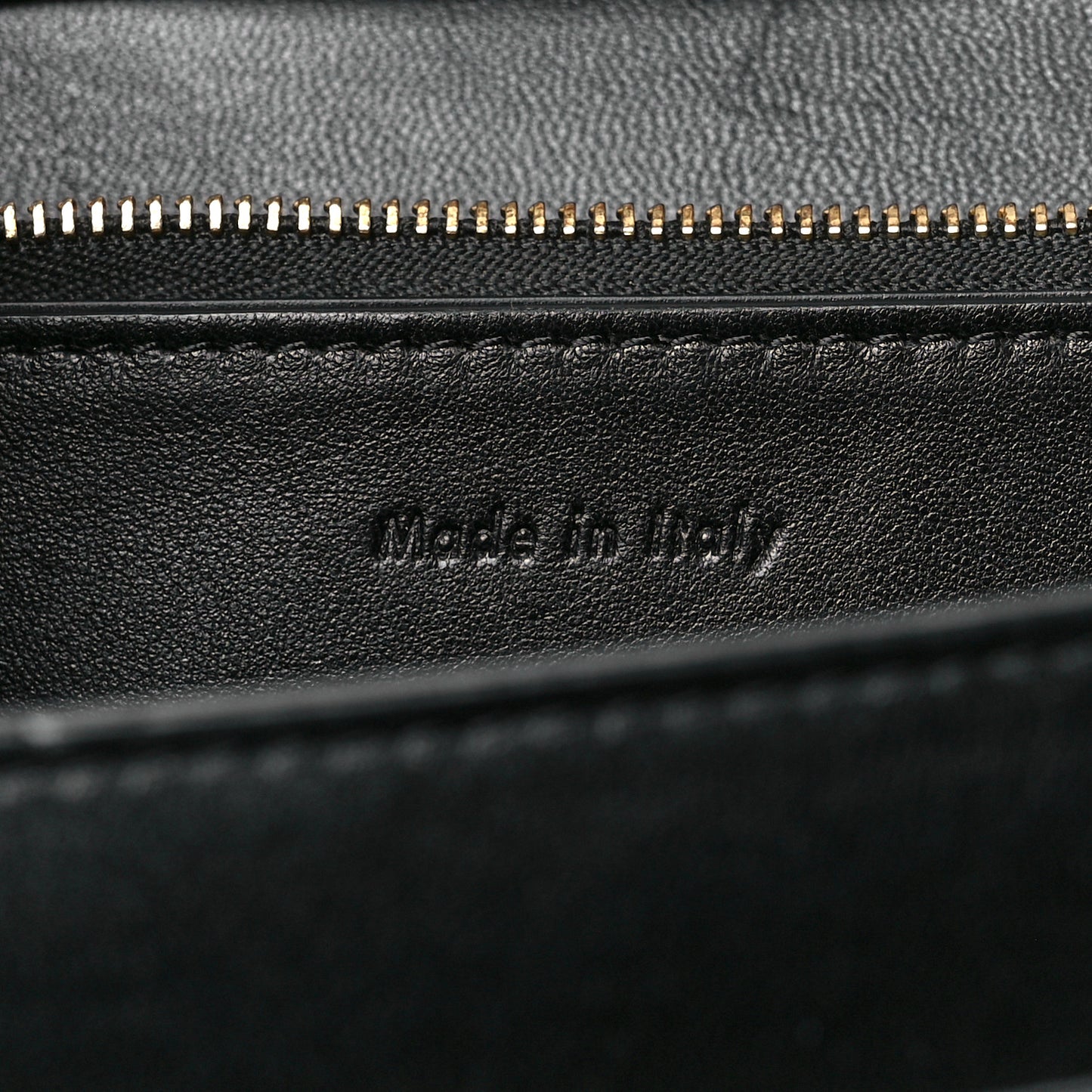 Box Calfskin Medium Classic Box Flap Bag Black
