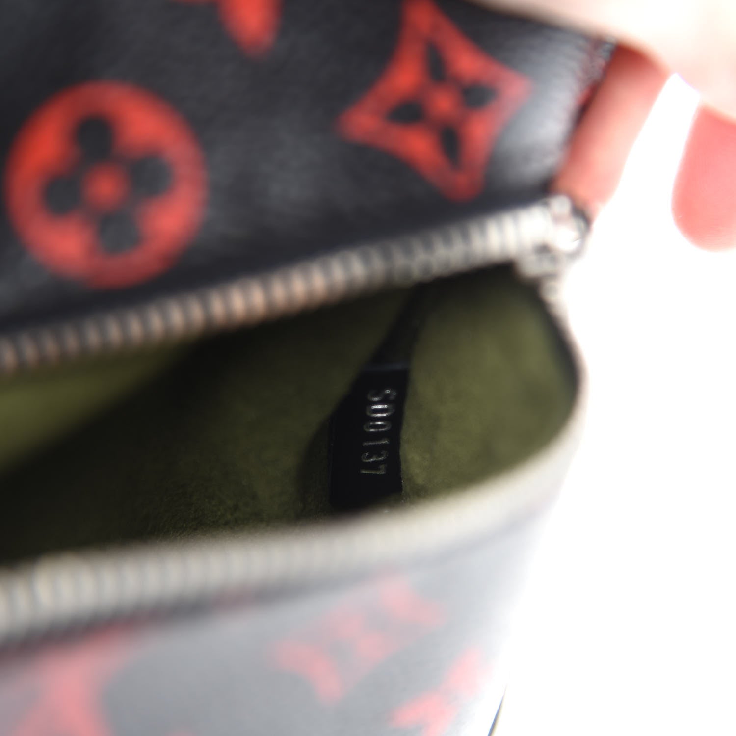 Louis Vuitton Monogram Infrarouge Pochette Metis 15 of 16