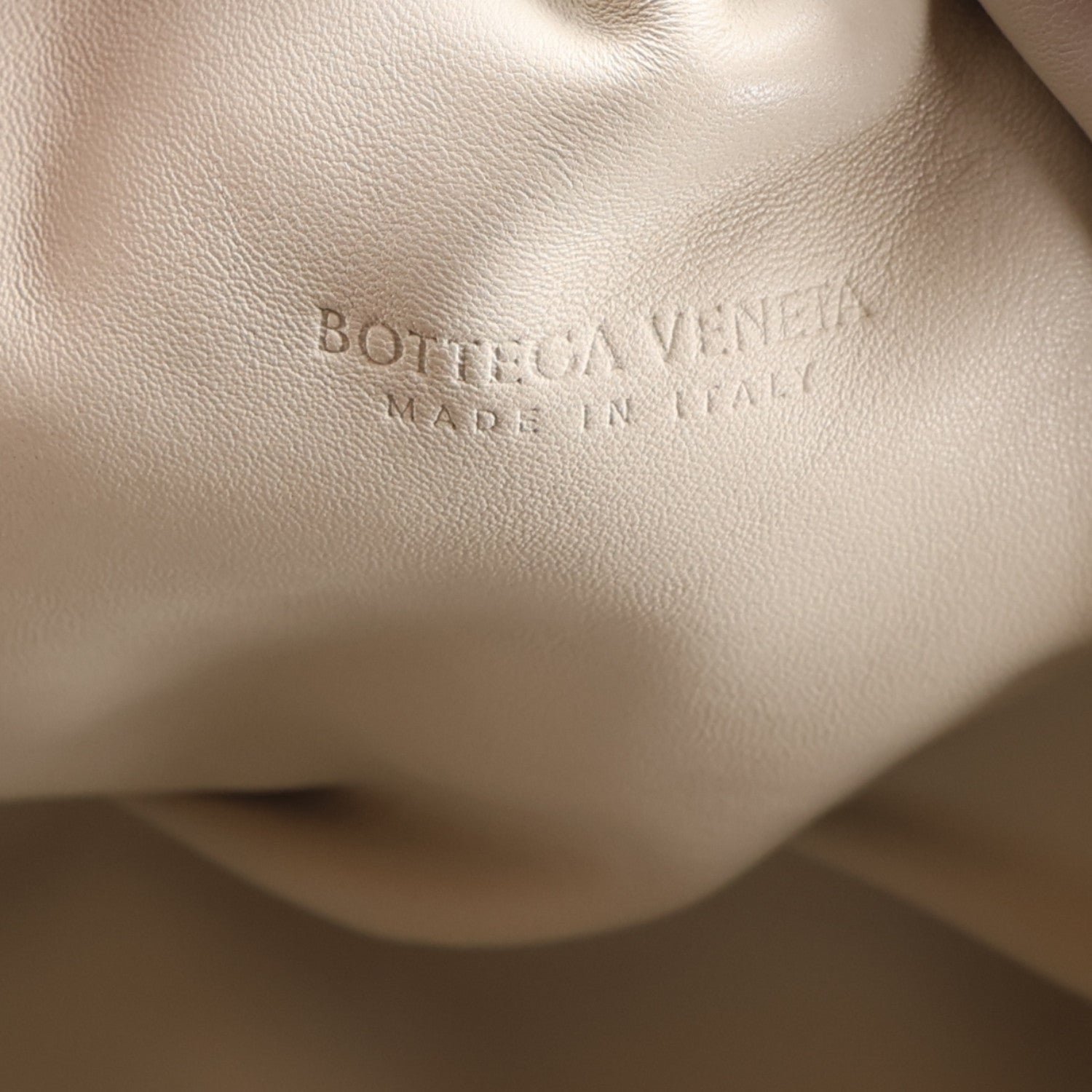 Bottega Veneta Nappa Maxi Intrecciato The Pouch Oversized Clutch Plaster 6 of 10
