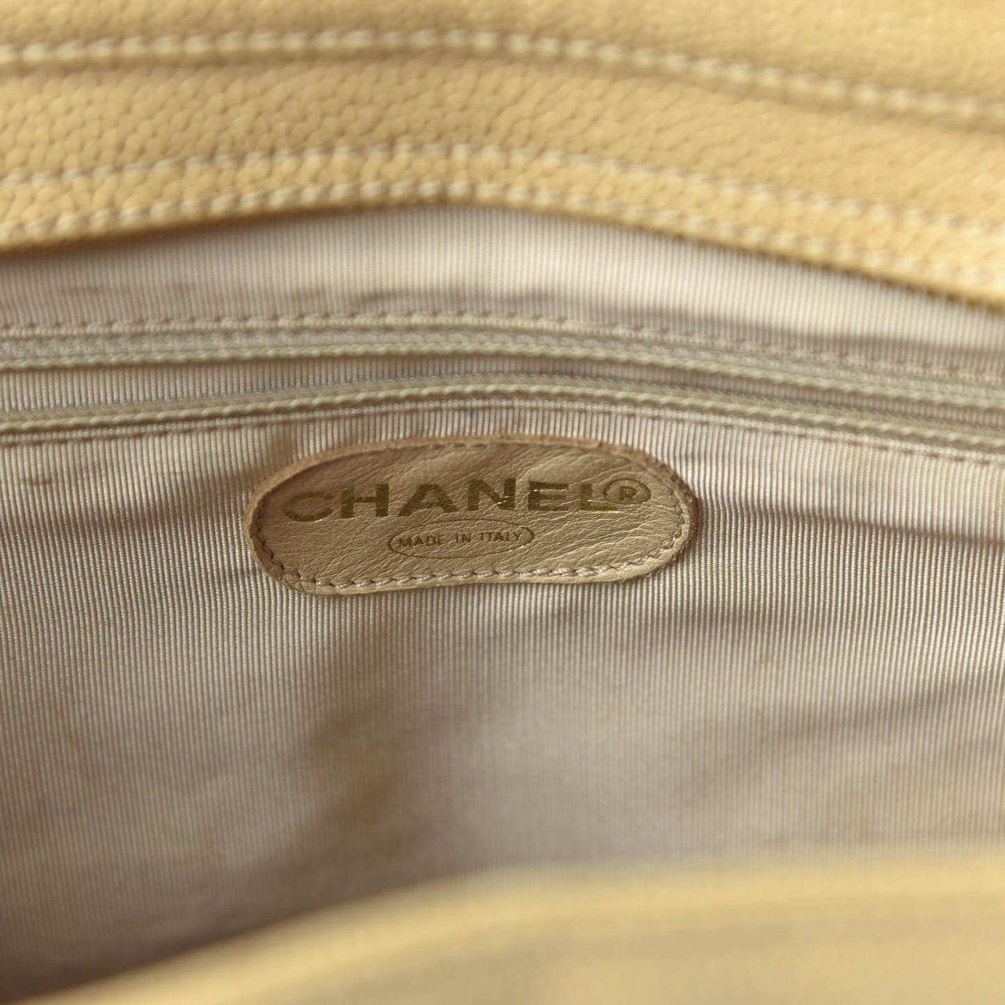 Caviar Shoulder Bag Beige