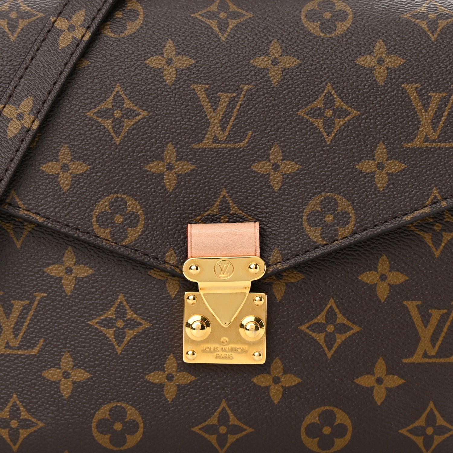 Louis Vuitton Monogram Pochette Metis 7 of 14