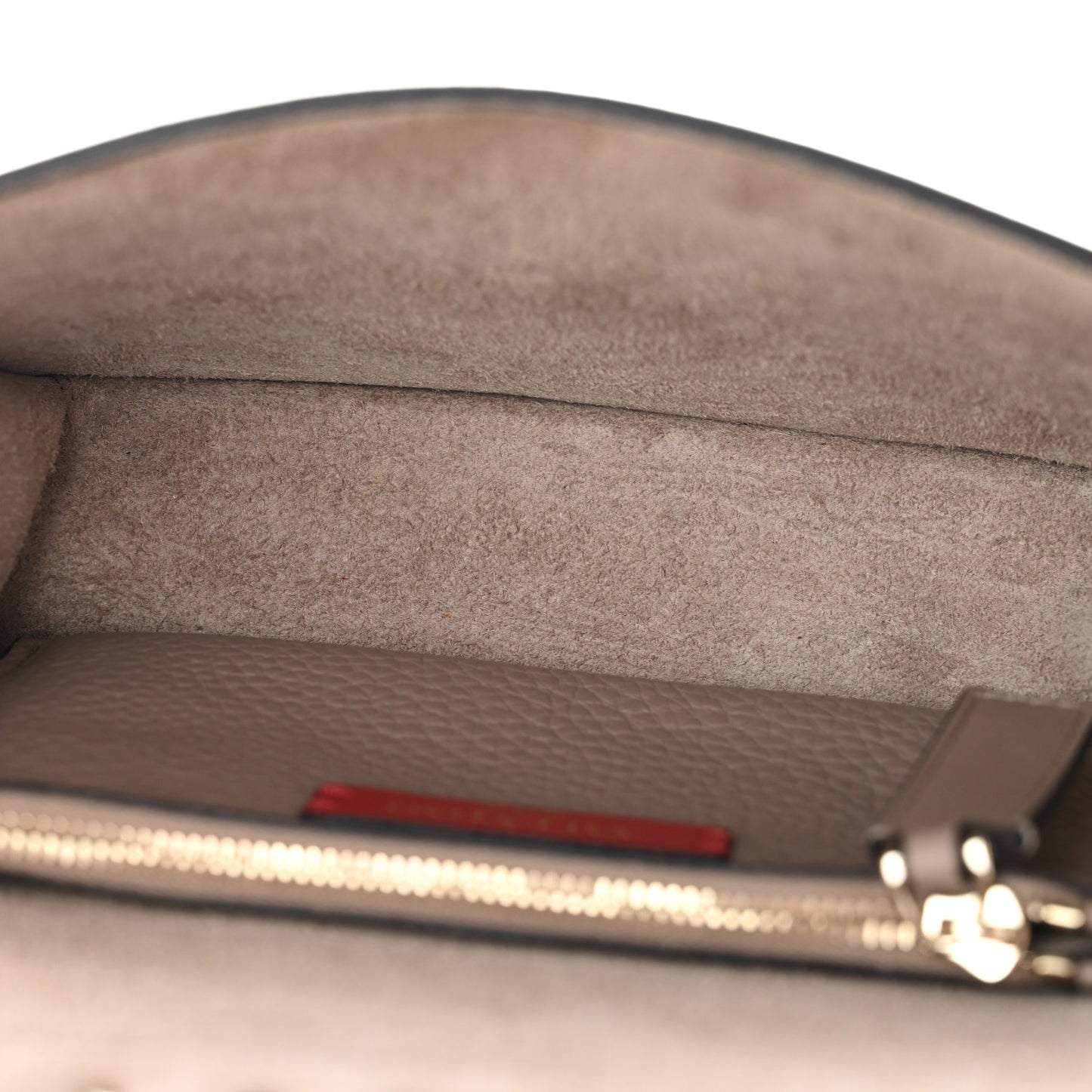 Pebbled Calfskin Rockstud Side Slip Crossbody Poudre