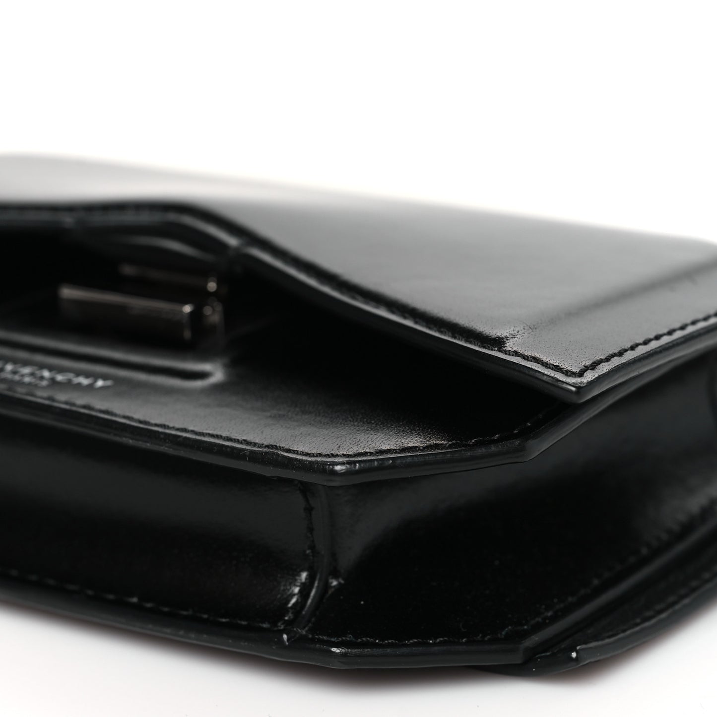 Calfskin Bow Cut Chain Wallet Black