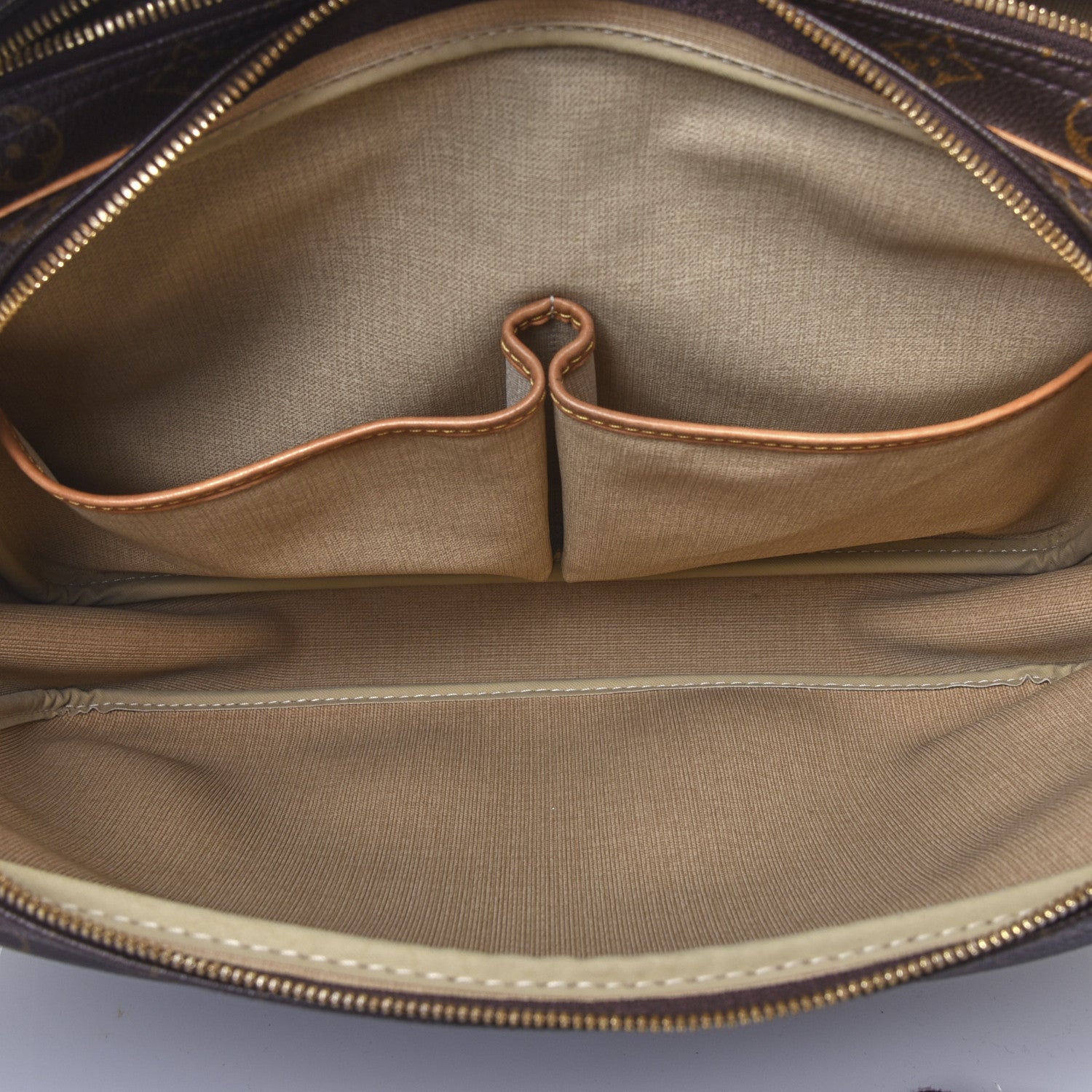 Louis Vuitton Monogram Reporter GM 11 of 13