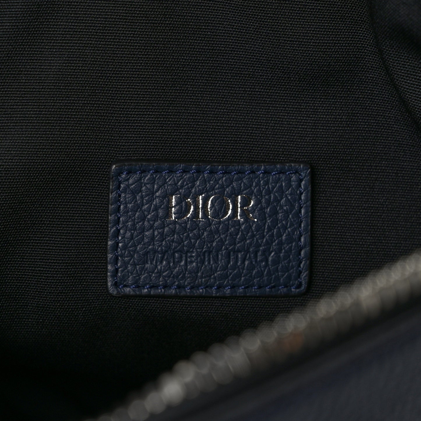 X SHAWN STUSSY Grained Calfskin Ox Head Saddle Bag Navy Blue