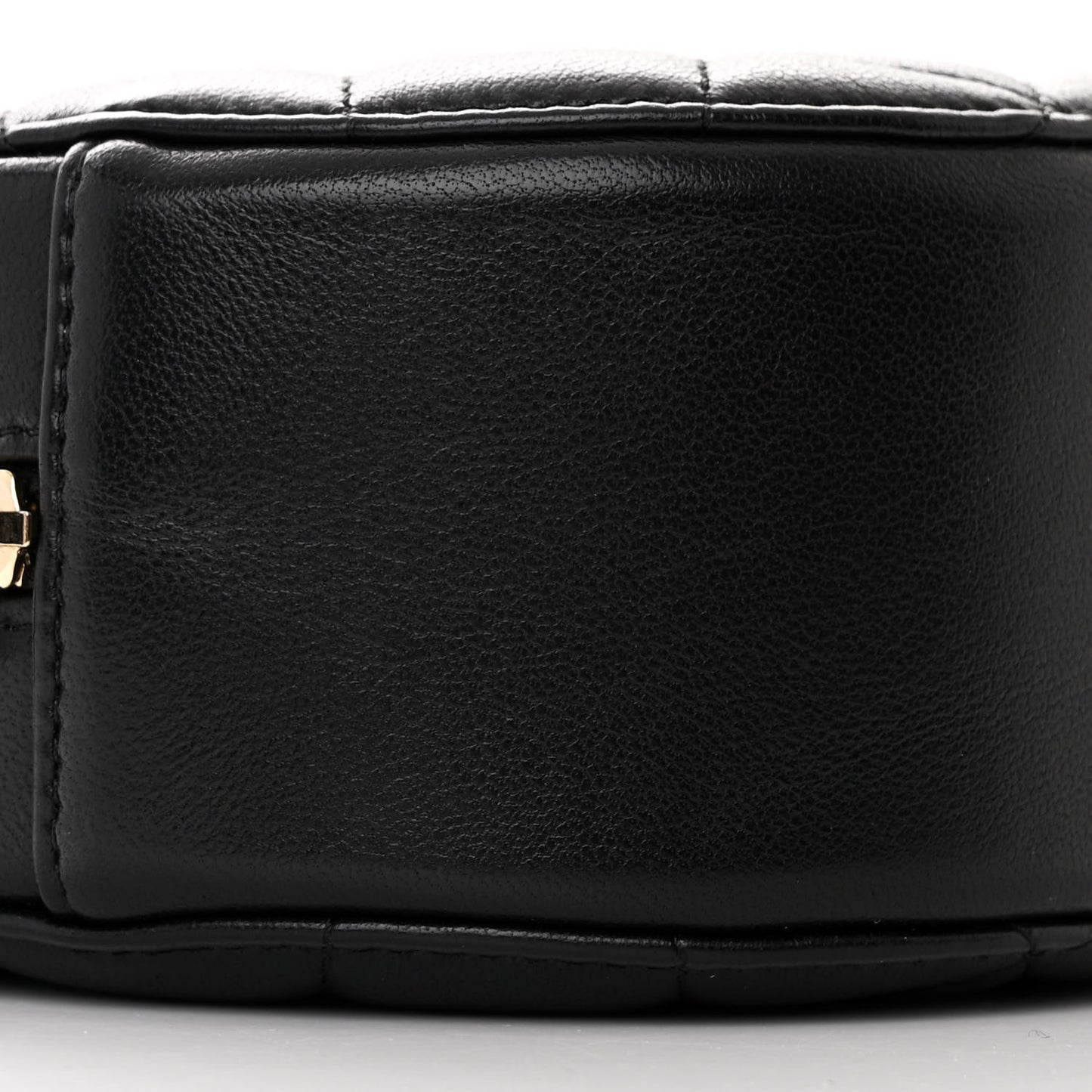 Shiny Lambskin Ribbon Quilted Round Clutch With Chain Black