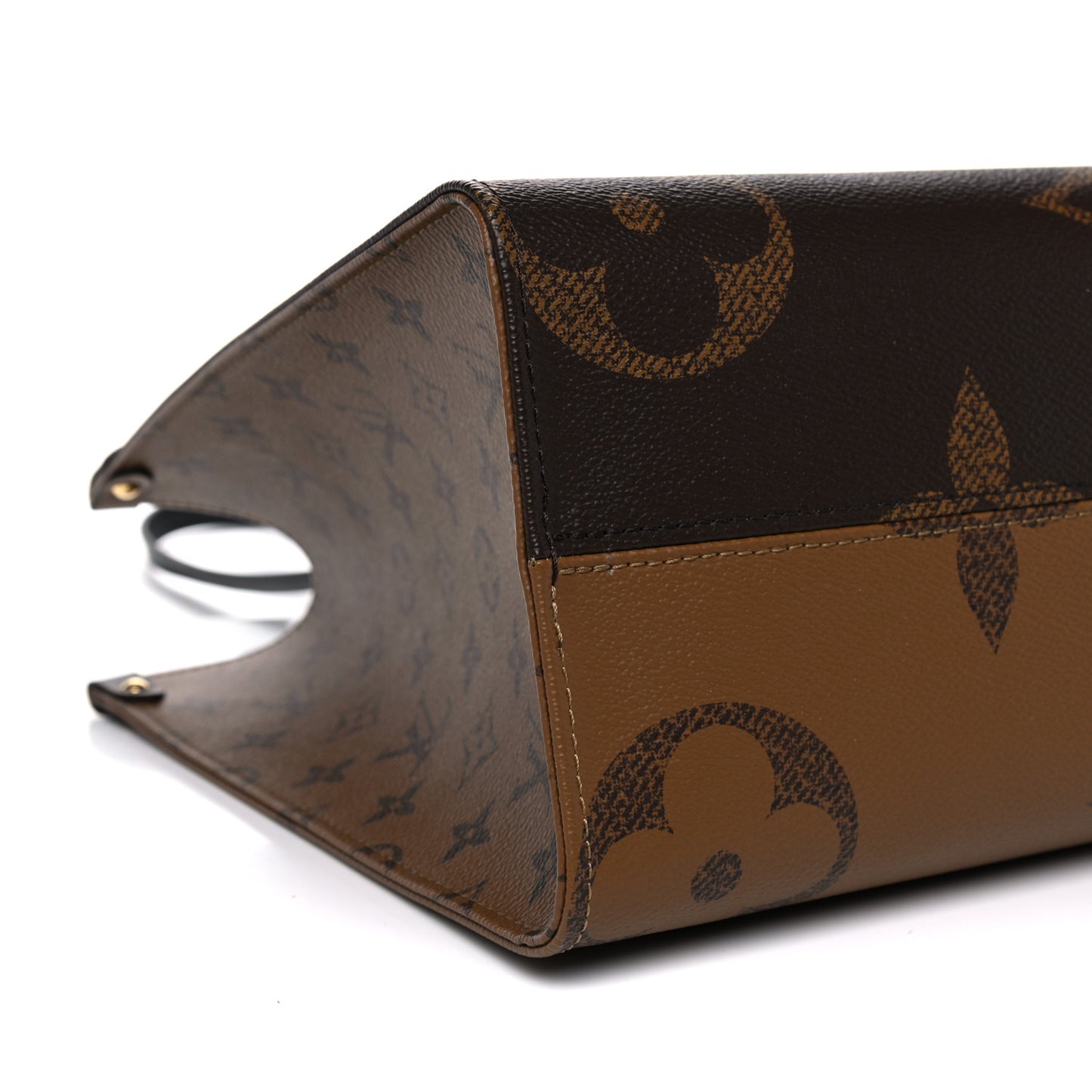 Reverse Monogram Giant Onthego MM