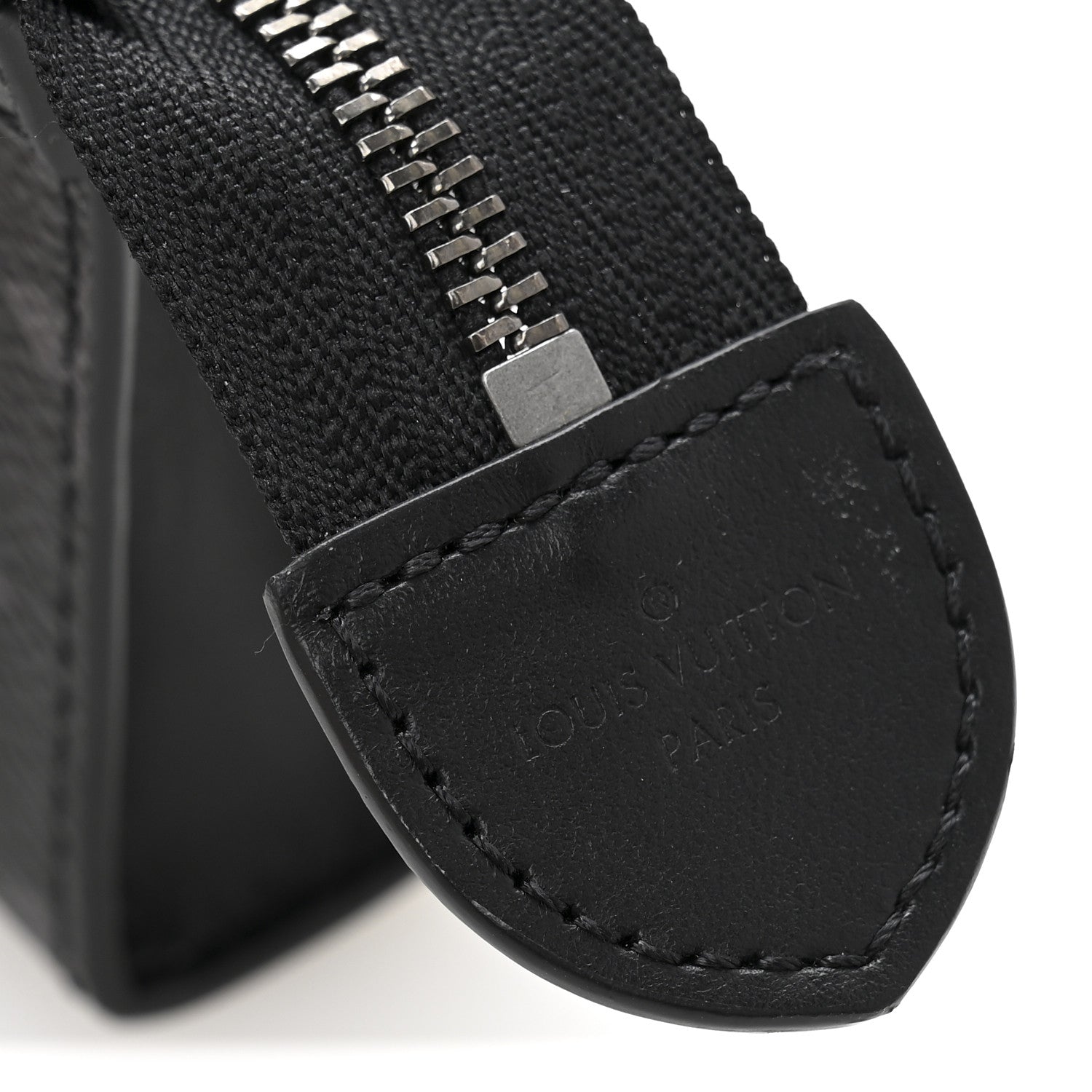 Louis Vuitton Monogram Eclipse Key Pouch Voyage 6 of 8
