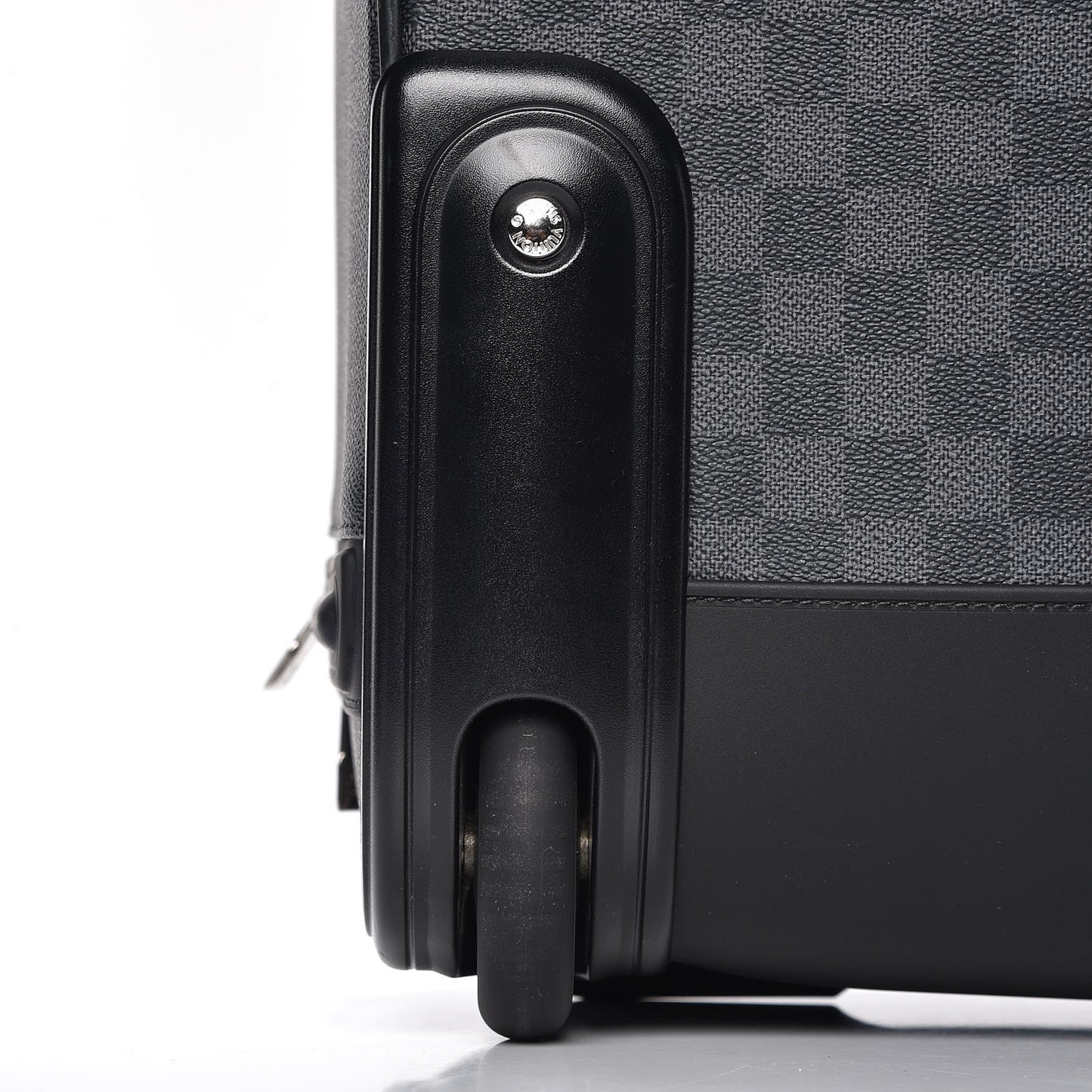 Damier Graphite Pegase 55