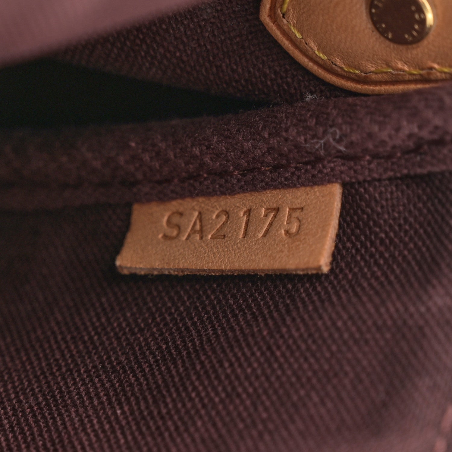 Louis Vuitton Monogram Favorite MM 7 of 12