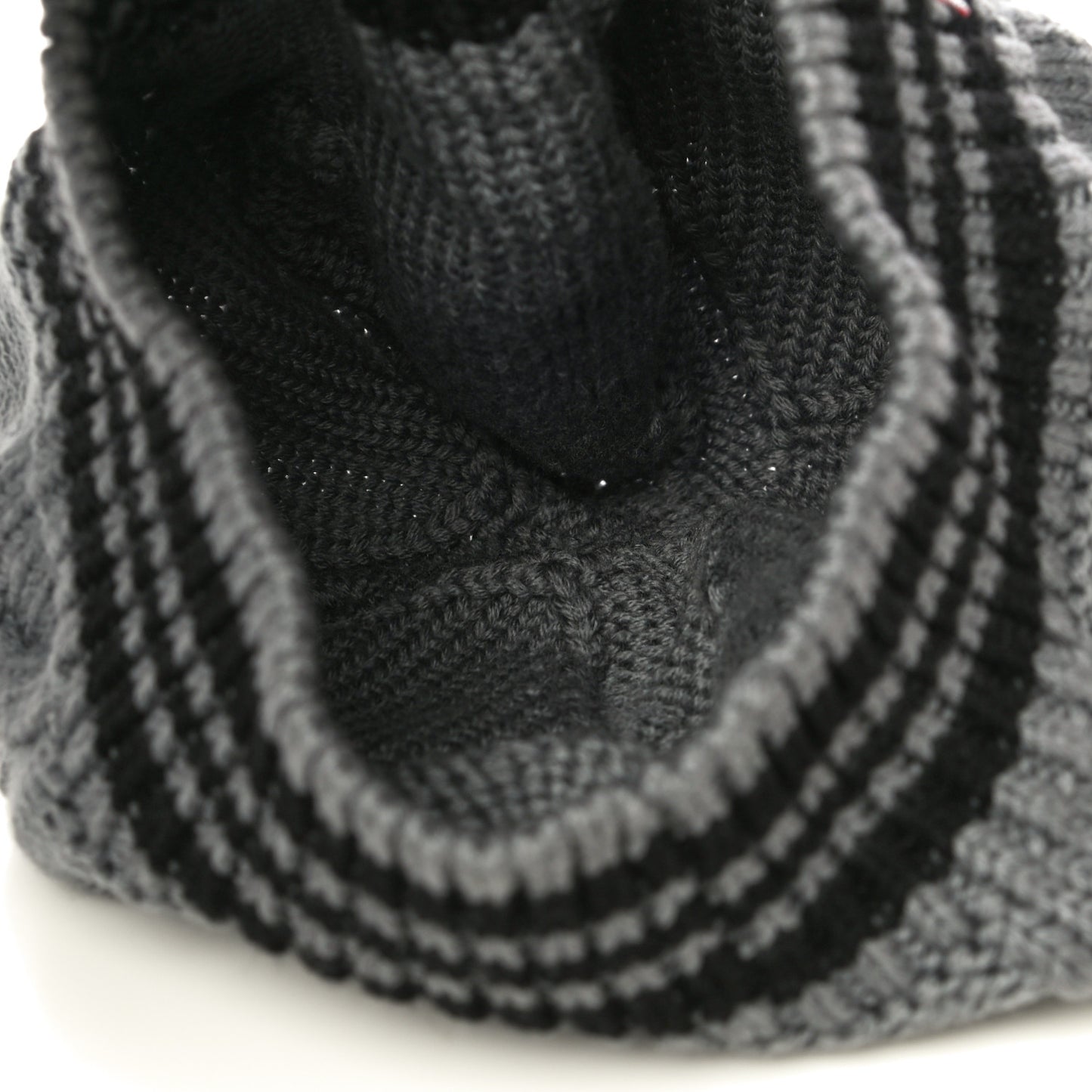 Wool Cable Knit Crystal LV Columbia Beret Grey