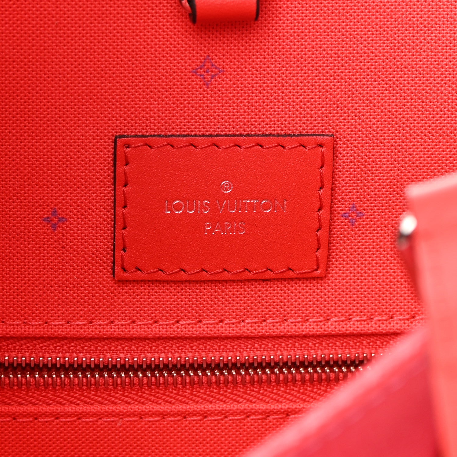 Louis Vuitton Monogram Escale Onthego GM Rouge 6 of 13