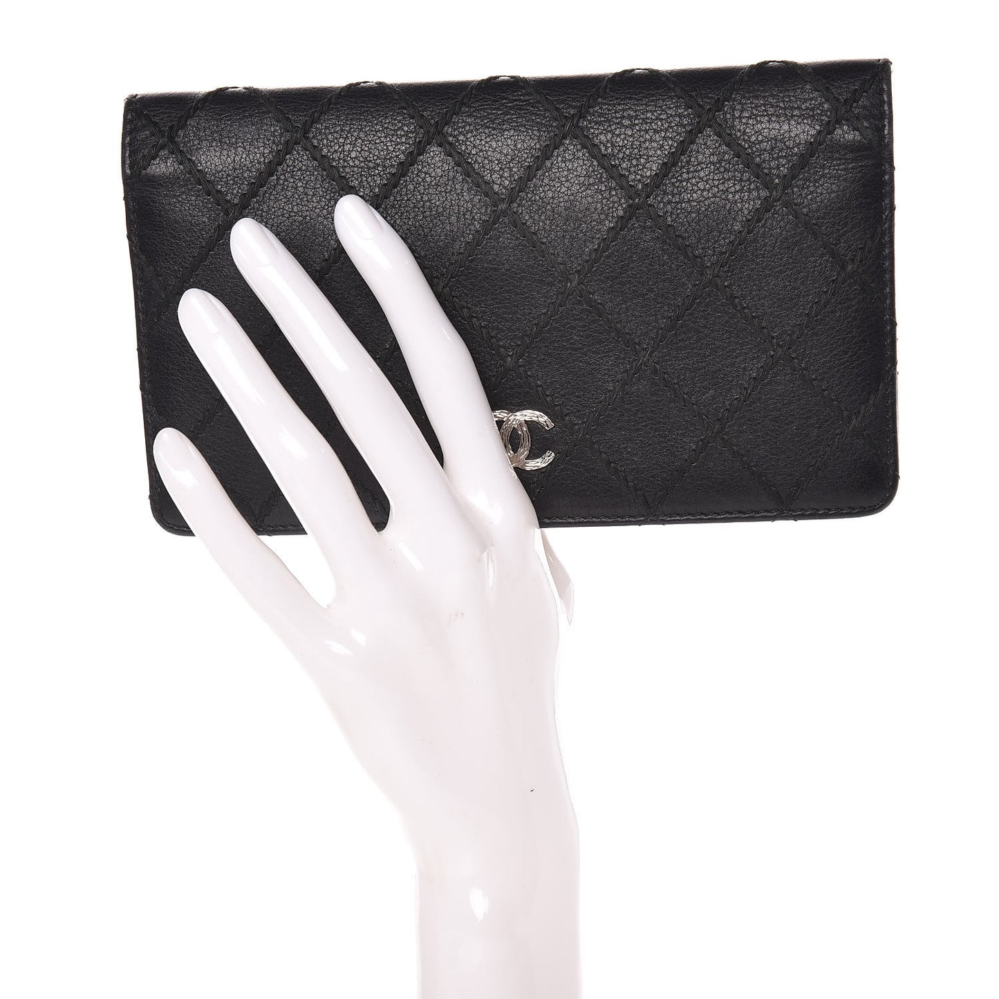 Calfskin Diamond Stitched Yen Wallet Black