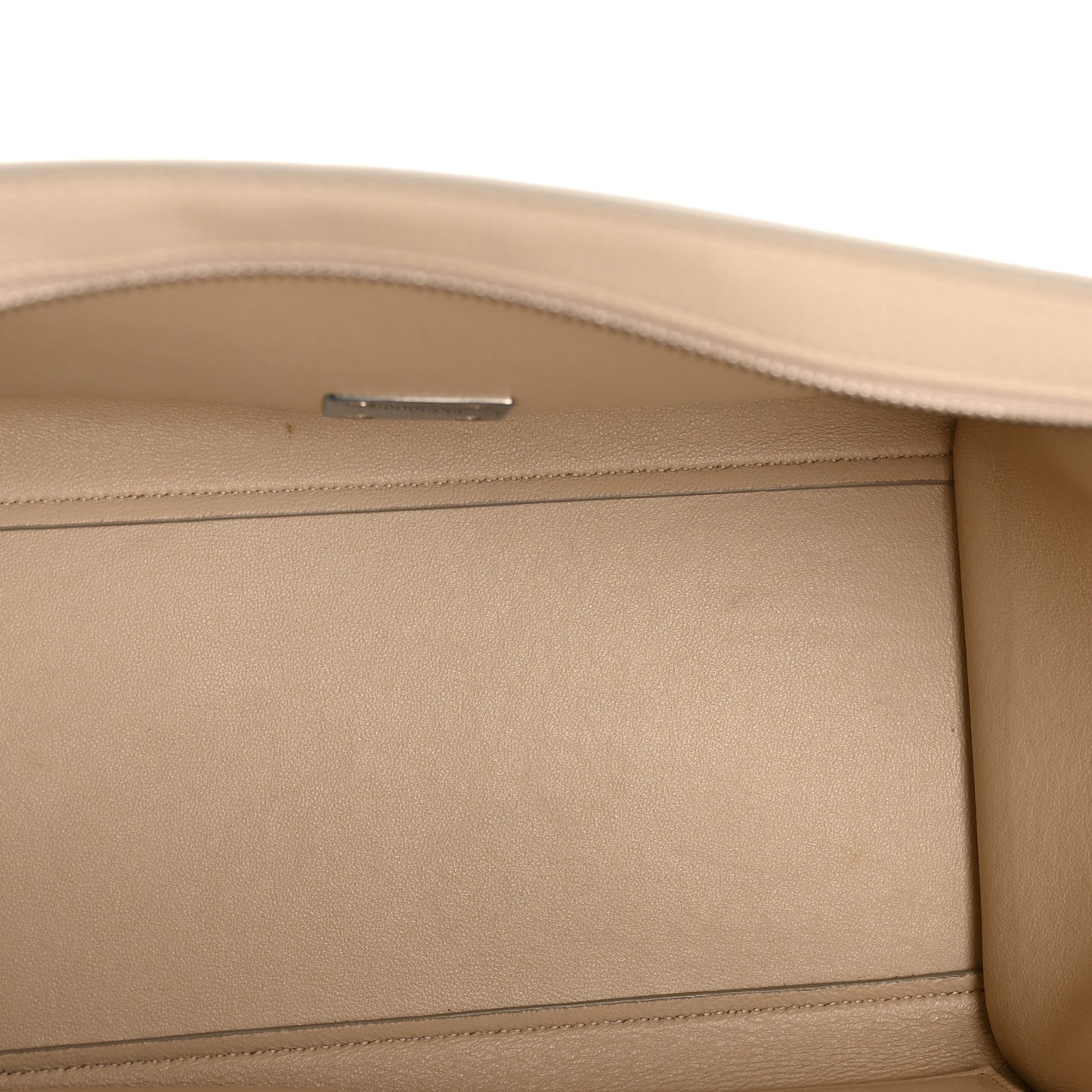 Spazzolato Calfskin Nubuck Small Trapeze Quartz