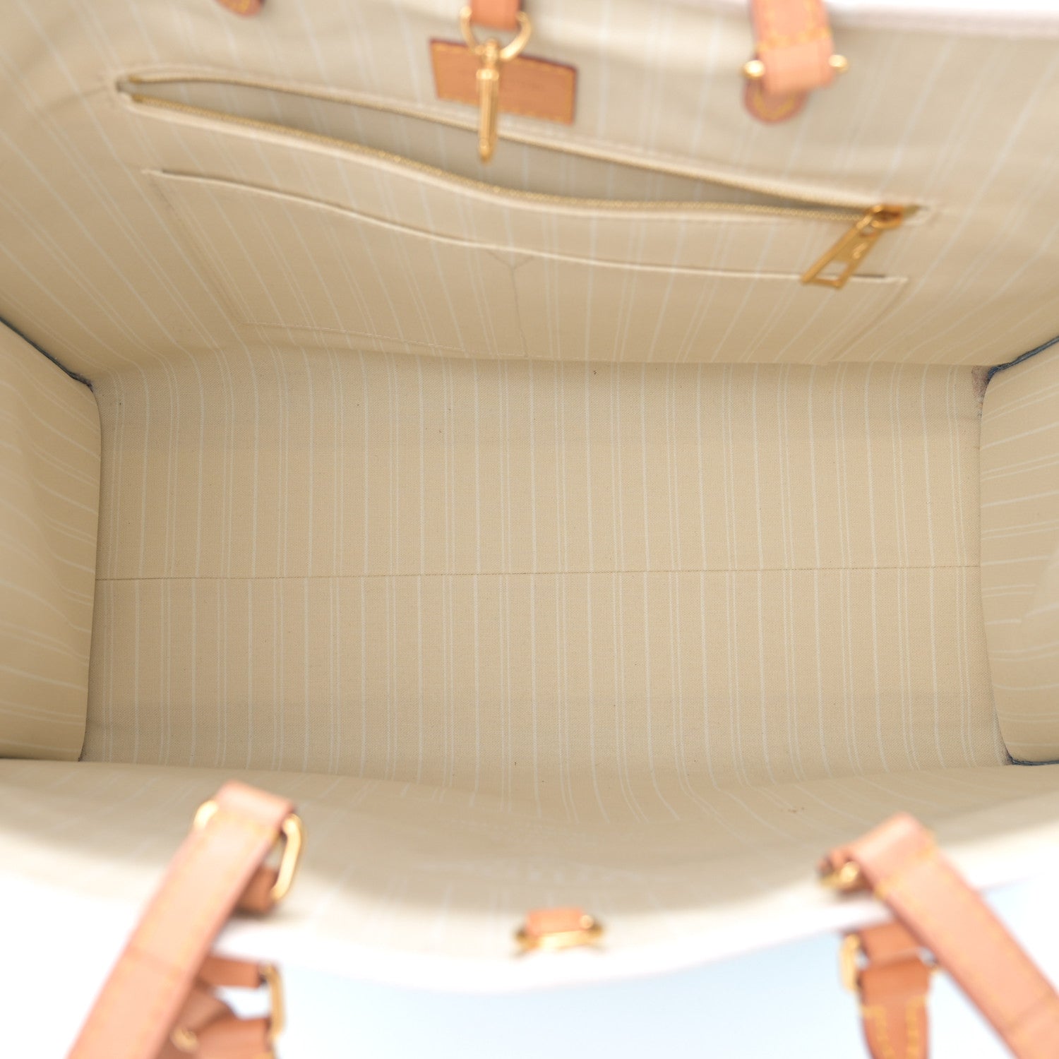 Louis Vuitton Monogram Giant By The Pool Onthego GM Blue 5 of 10