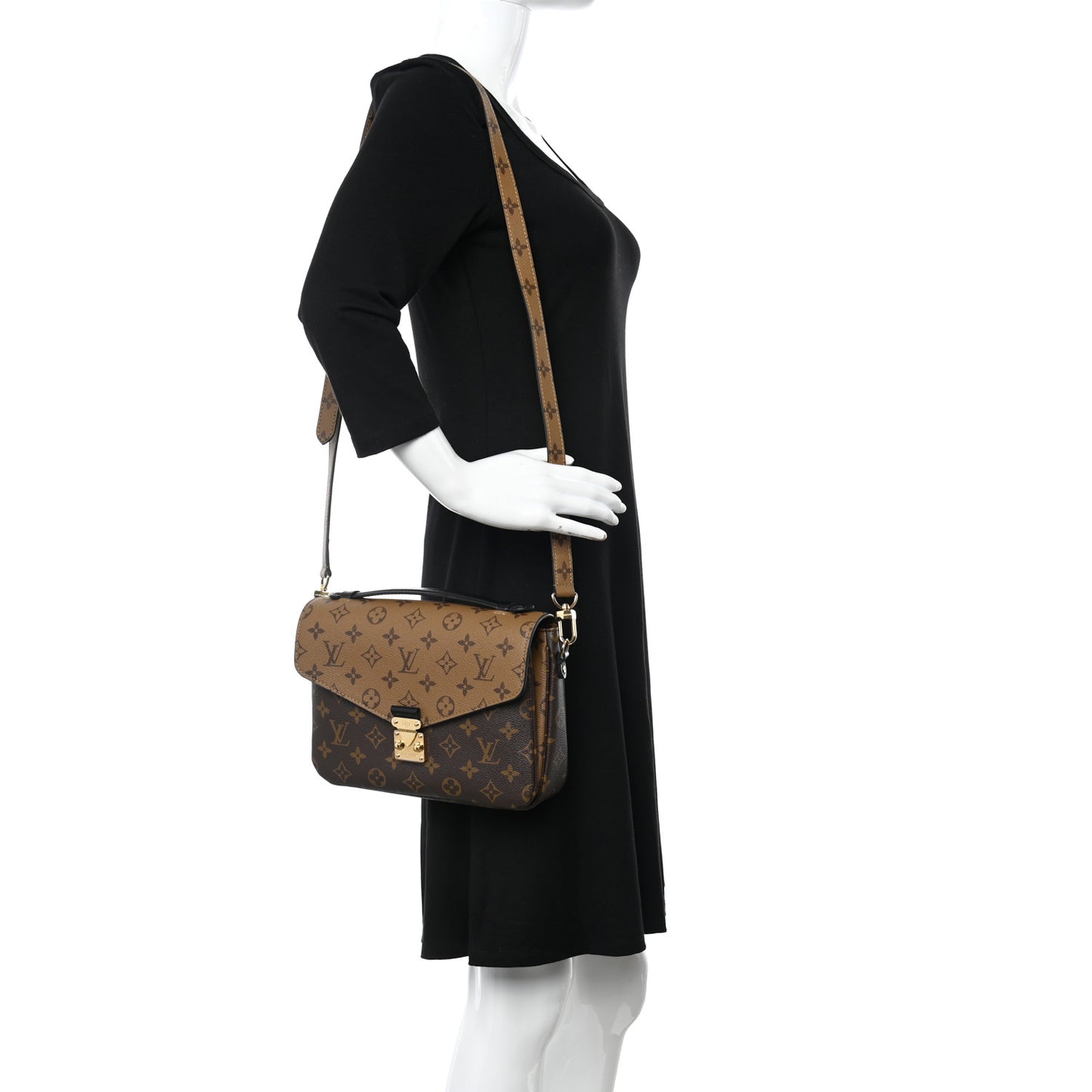 Reverse Monogram Pochette Metis