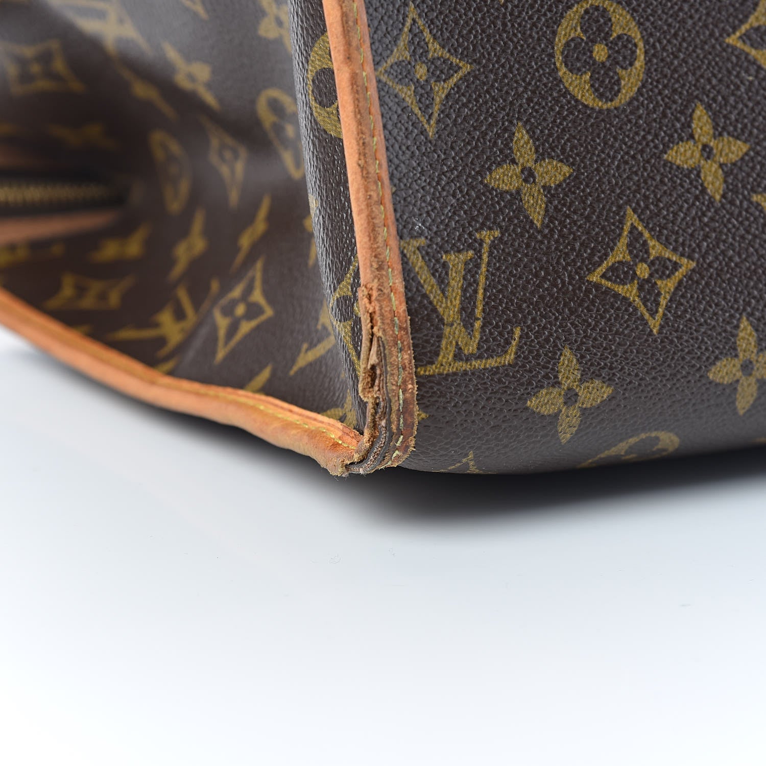 Louis Vuitton Monogram Popincourt Haut 13 of 15