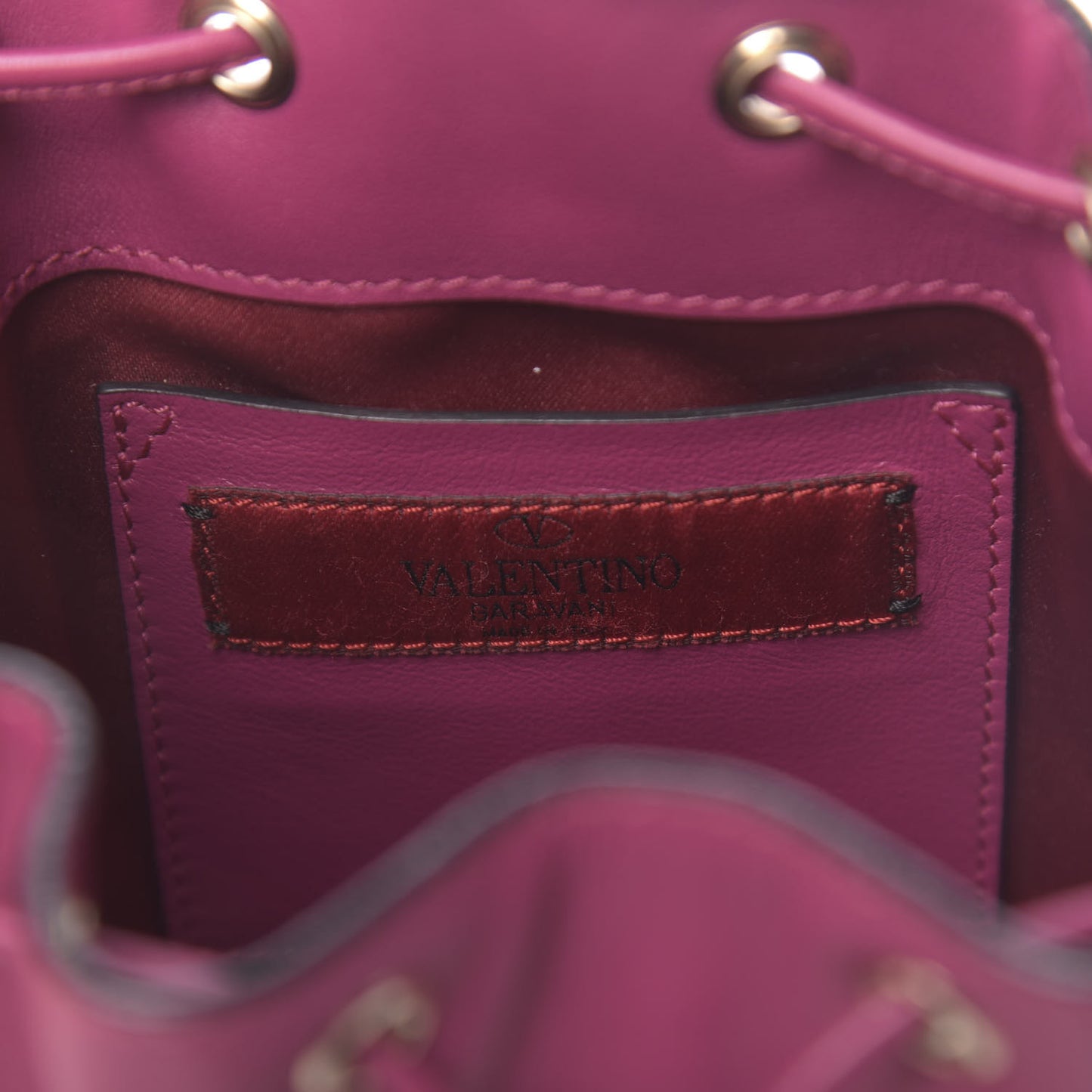 Vitello Mini Rockstud Chain Strap Bucket Bag Deep Cyclamin
