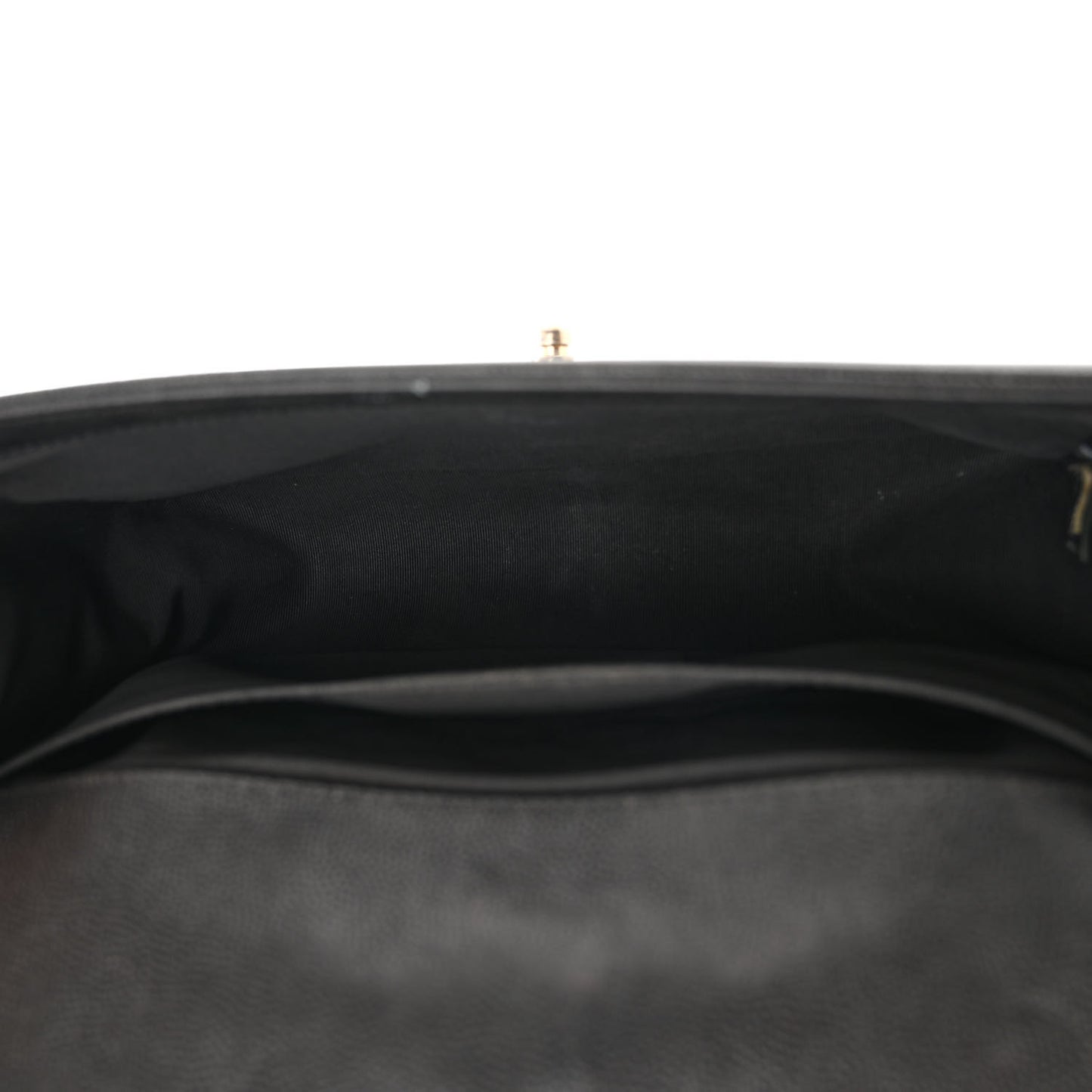 Caviar Quilted Medium Boy Flap Black