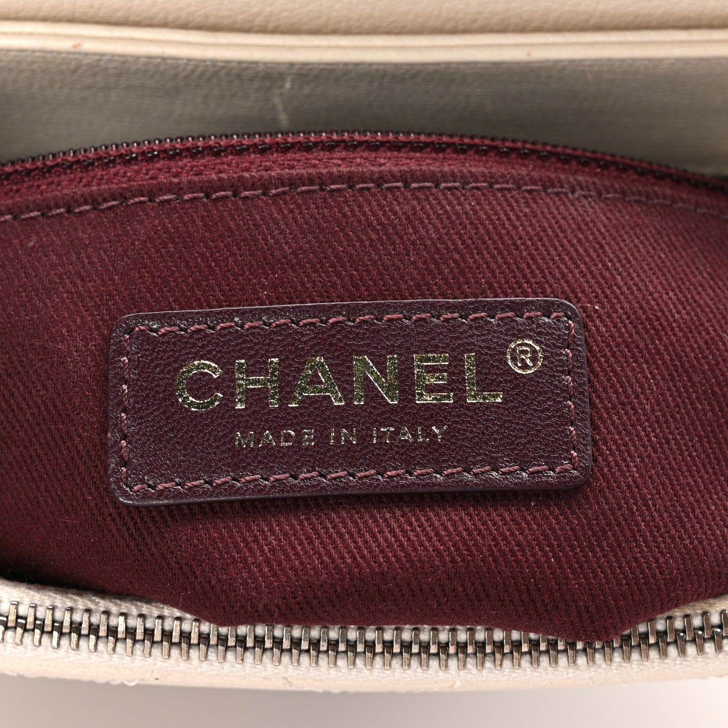 Chanel Shiny Calfskin Goatskin Quilted Medium Coco Curve Messenger Flap White 7 of 11