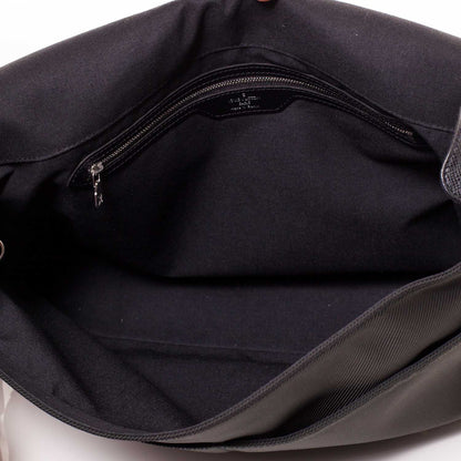 Louis Vuitton Taiga Dersou Messenger Bag 8 of 8