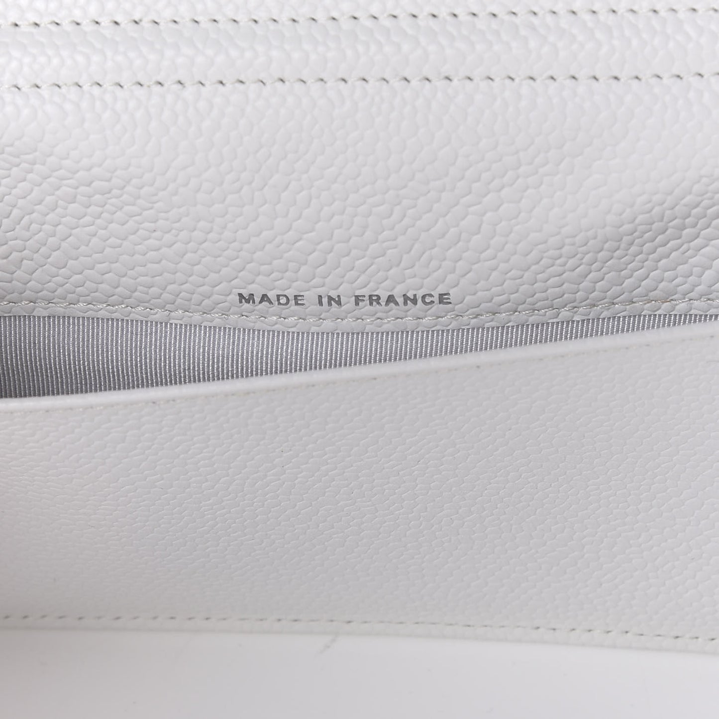 Caviar Quilted Medium Agenda Cover White