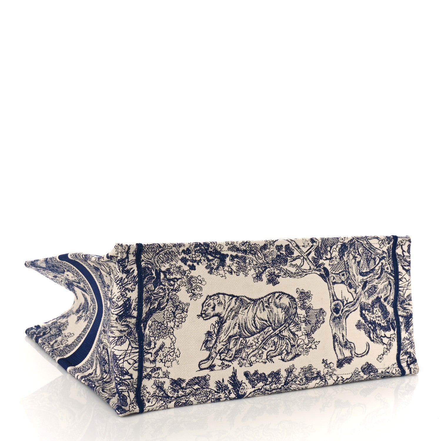 Christian Dior Canvas Embroidered Large Dioriviera Toile De Jouy Book Tote Blue 4 of 8