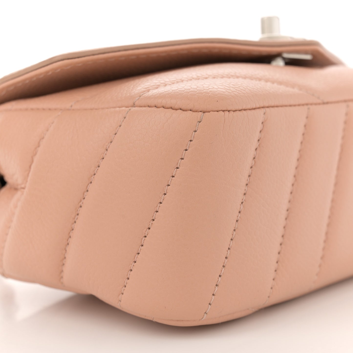 Caviar Chevron Quilted Small Single Flap Light Pink