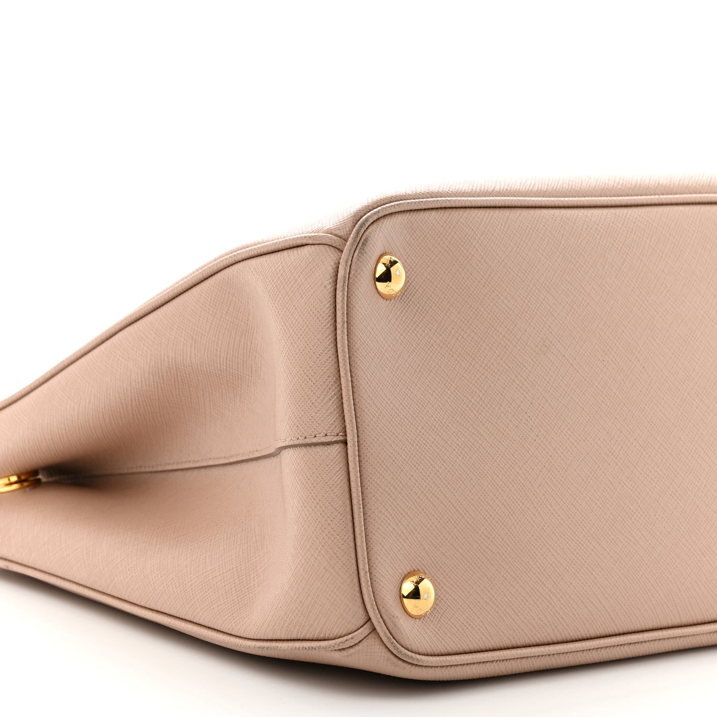 Saffiano Medium Galleria Double Zip Tote Cammeo