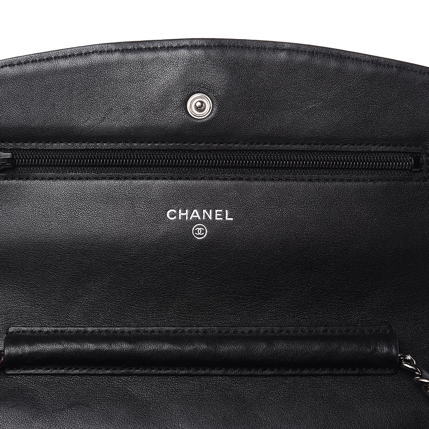 Patent Quilted Brilliant Wallet On Chain WOC Black