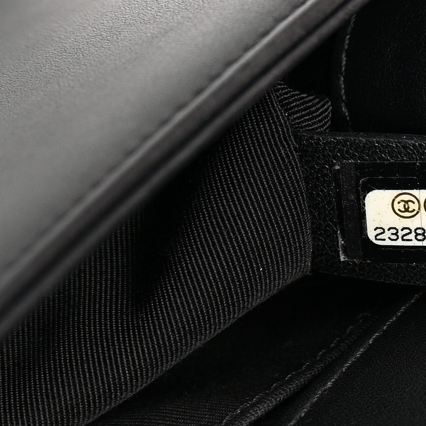 Metallic Calfskin Pleated Small Boy In Rome Flap Black Gold