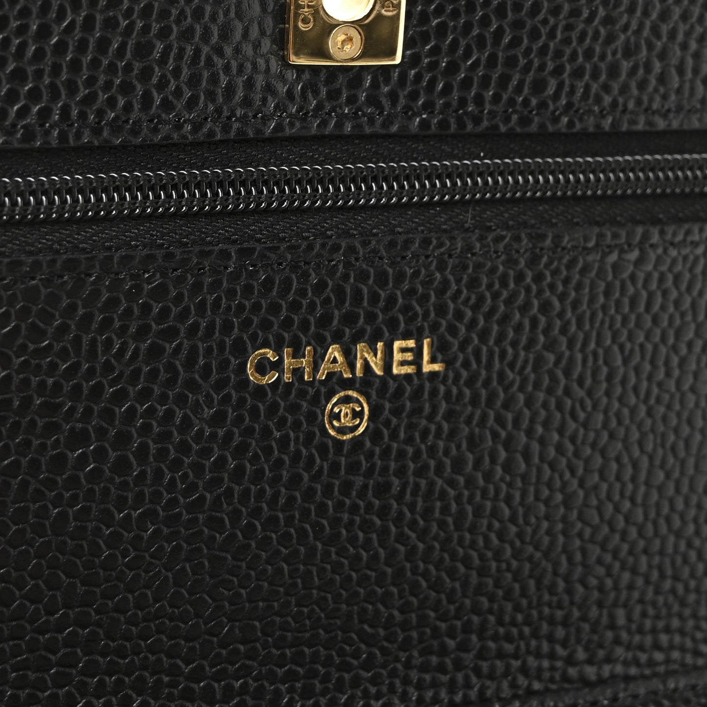 Caviar Quilted CC Turnlock Wallet On Chain WOC Black