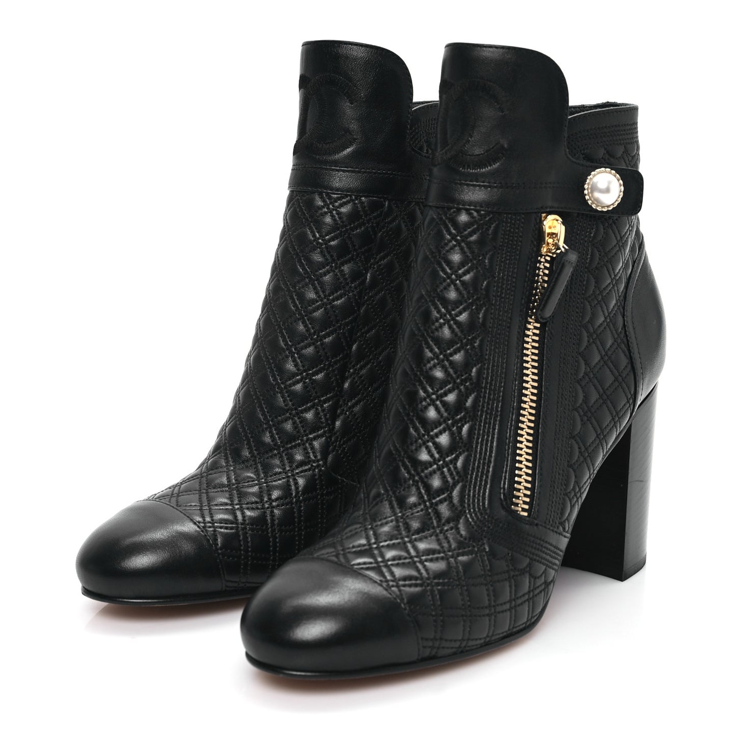 Lambskin Quilted Pearl CC Cap Toe Short Boots 41 Black