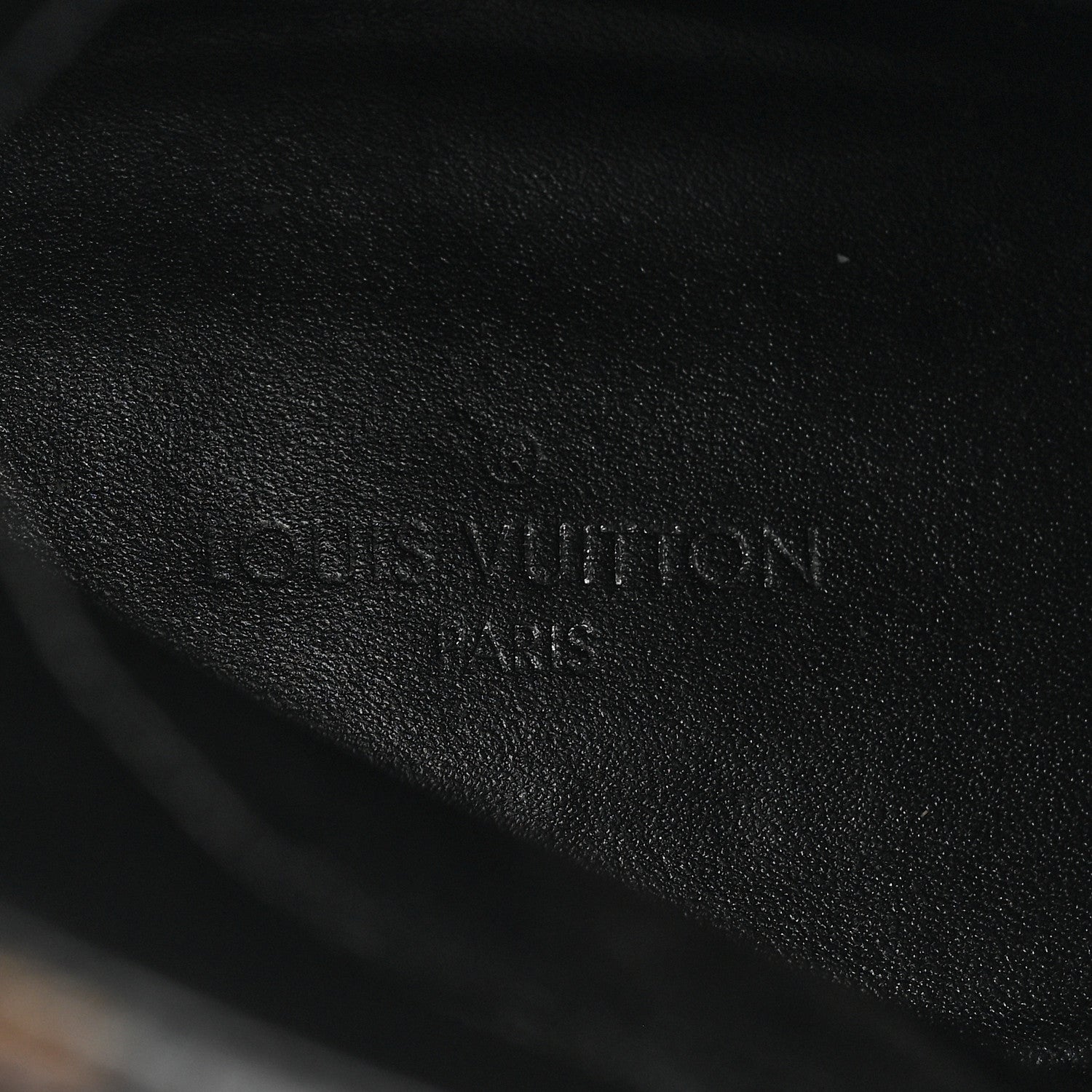 Louis Vuitton Suede Calfskin Monogram Laureate Platform Desert Boots 38.5 Black 9 of 18