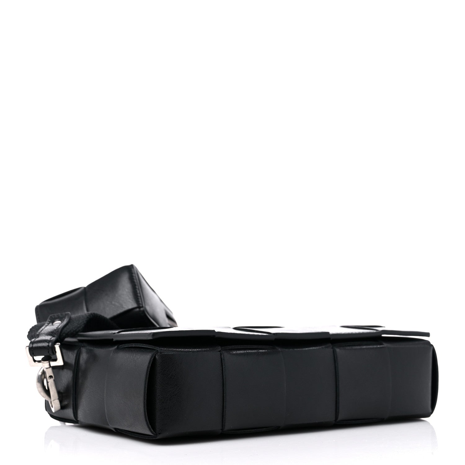 Bottega Veneta Calfskin Maxi Intreccio Cassette With Strap Bag Black 5 of 9