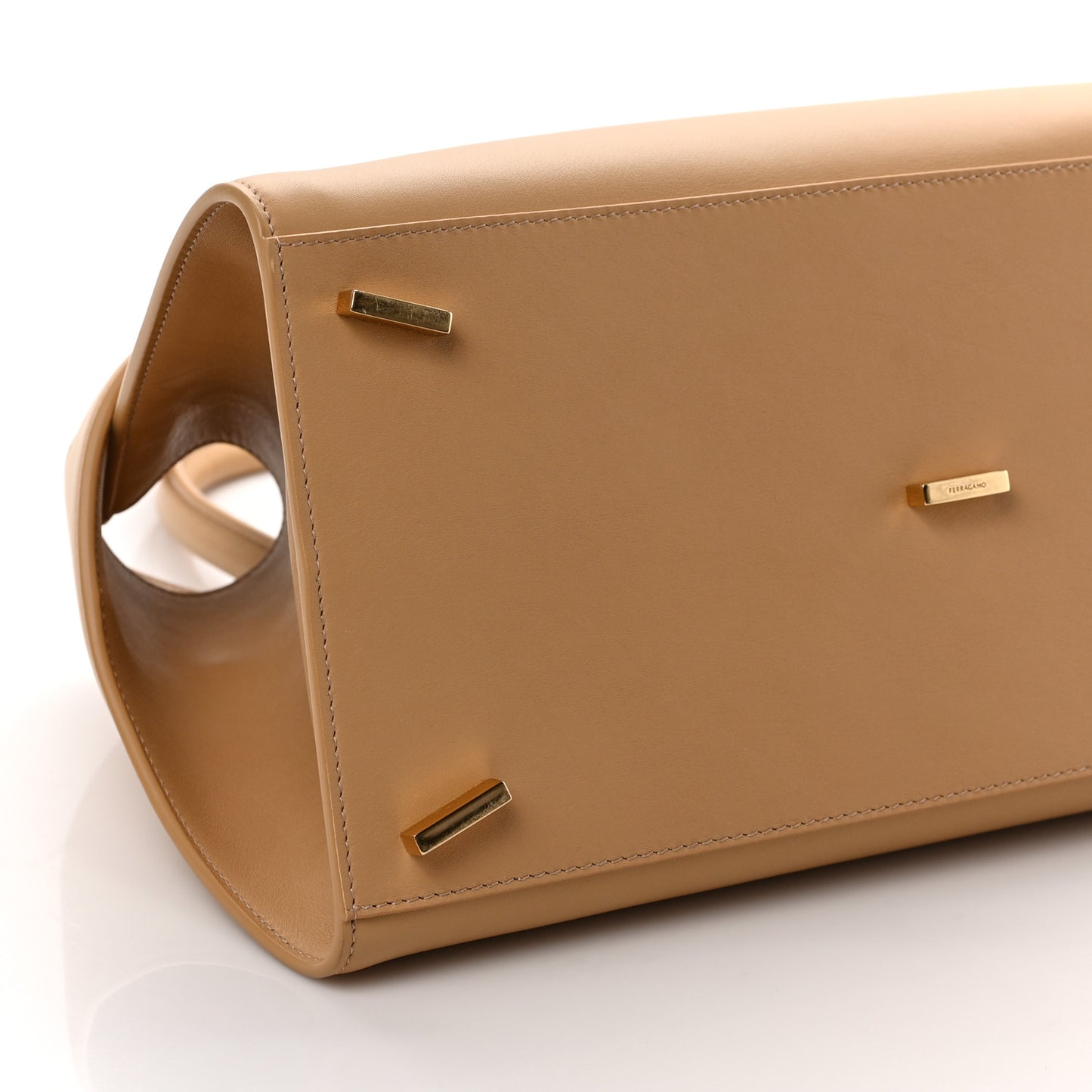 Natural Grain Calfskin Small Hug Bag Light Caramel