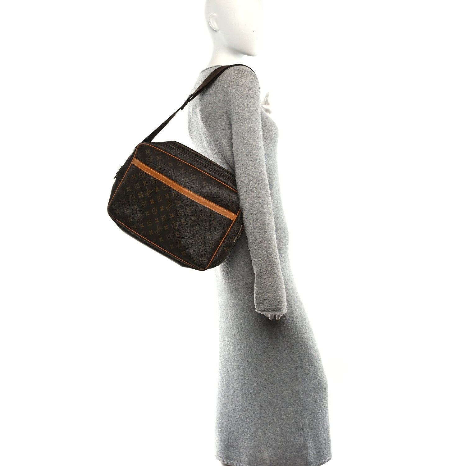 Louis Vuitton Monogram Reporter GM 2 of 11