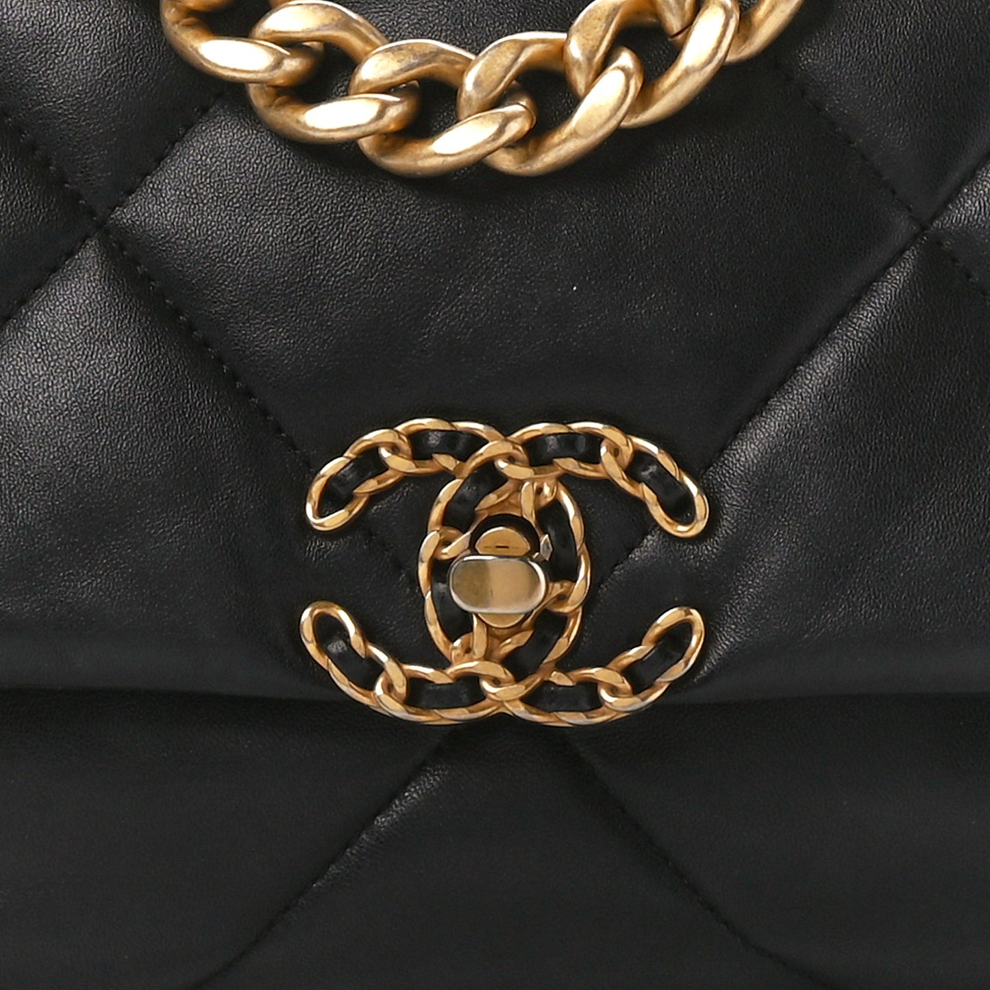 Lambskin Quilted Medium Chanel 19 Flap Black