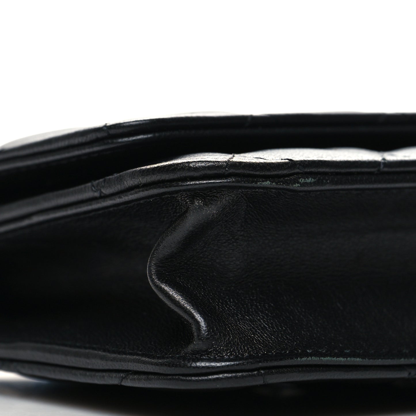 Lambskin Quilted Wallet On Chain WOC Black