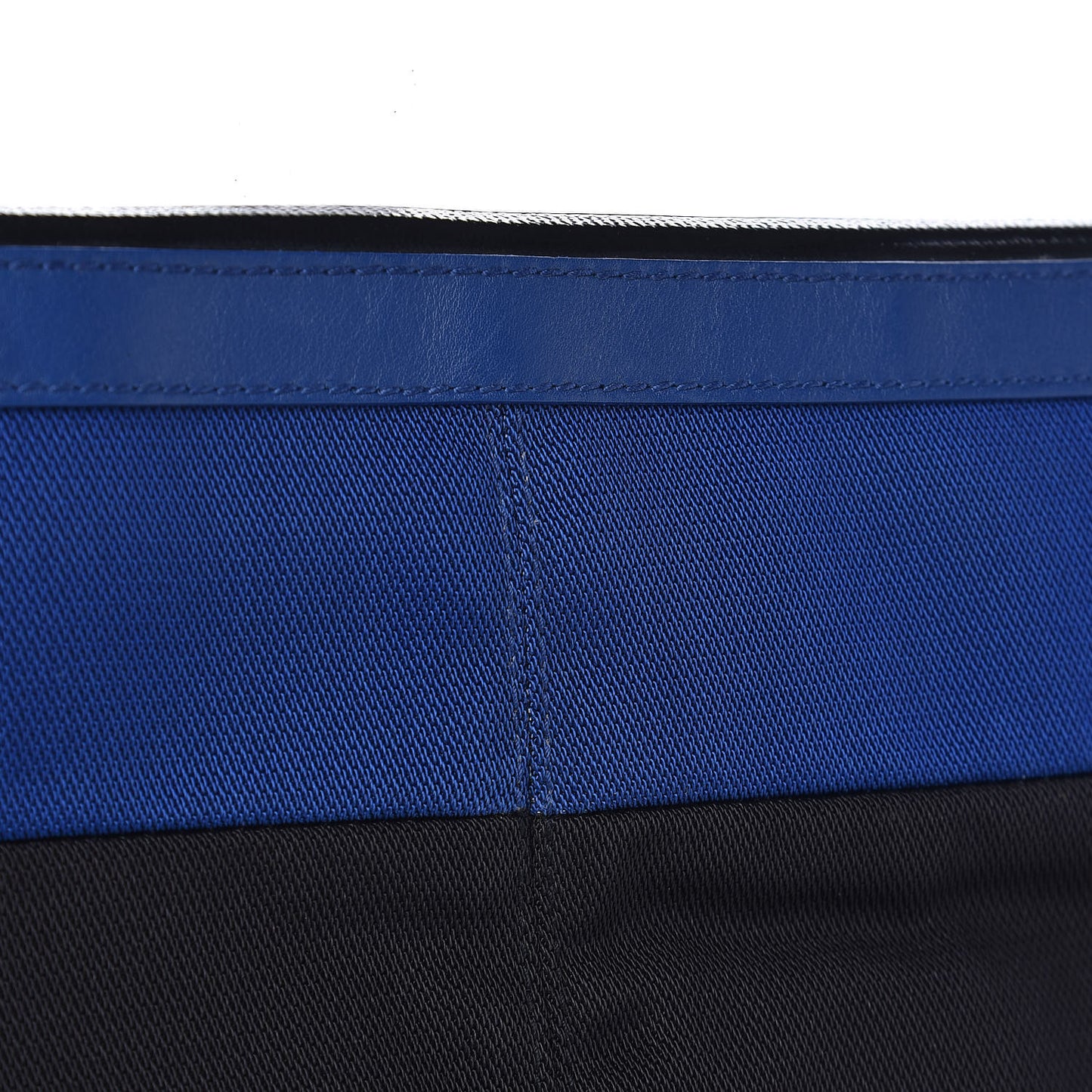 Nylon Calfskin Classic Hardware Large Clip Bleu Mineral